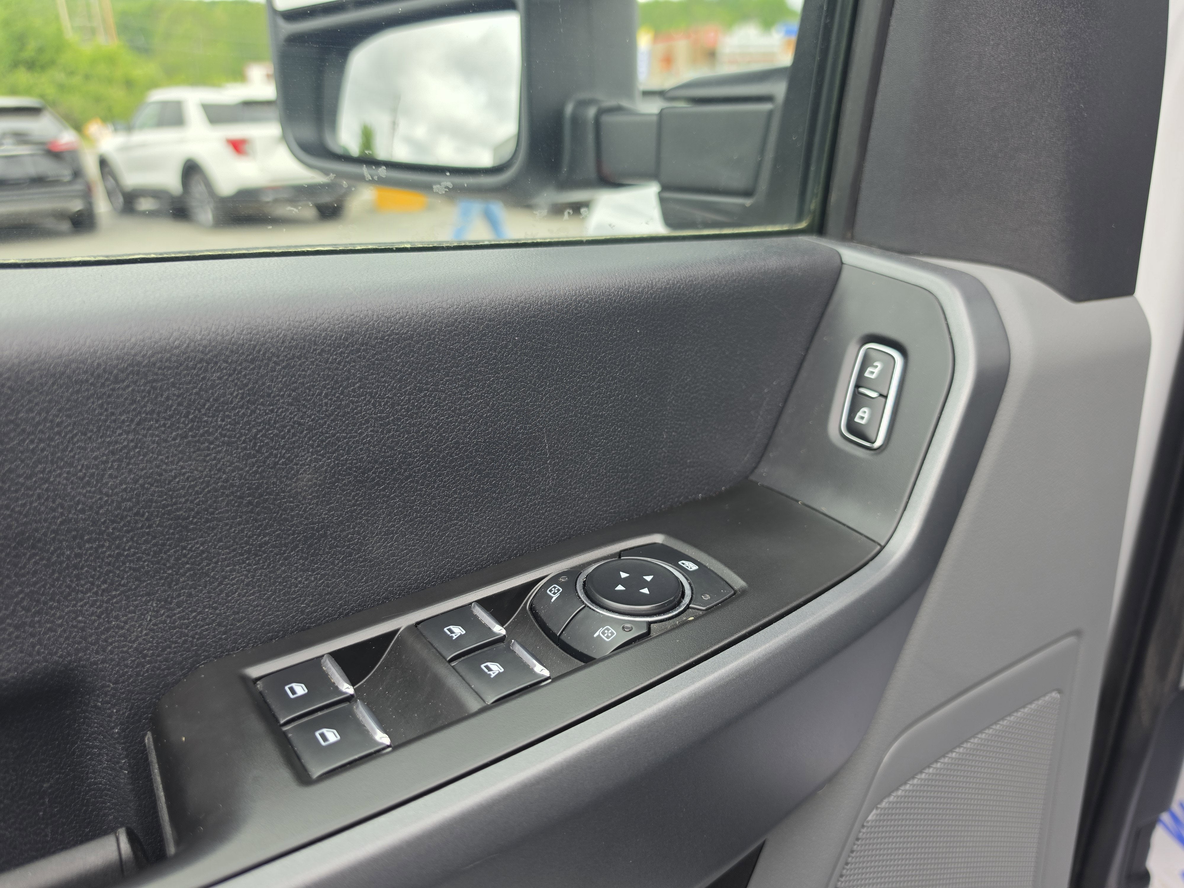 2024 Ford Super Duty F-450 DRW XLT