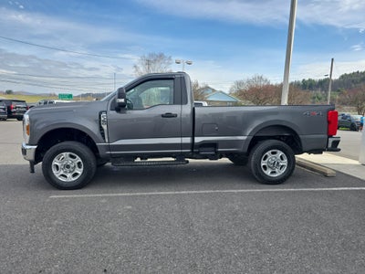 2025 Ford Super Duty F-350 SRW XLT