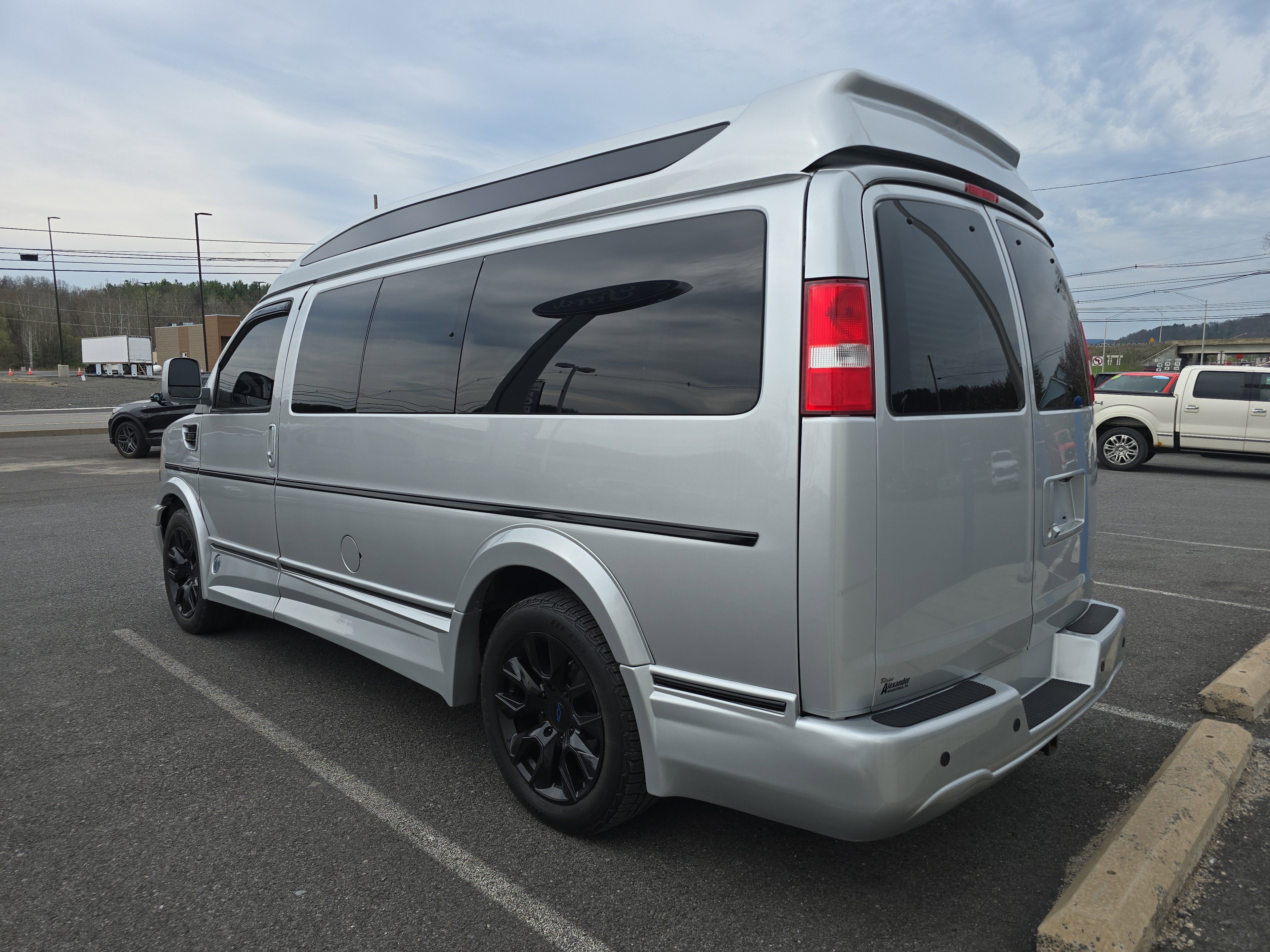 2021 Chevrolet Express Passenger LS