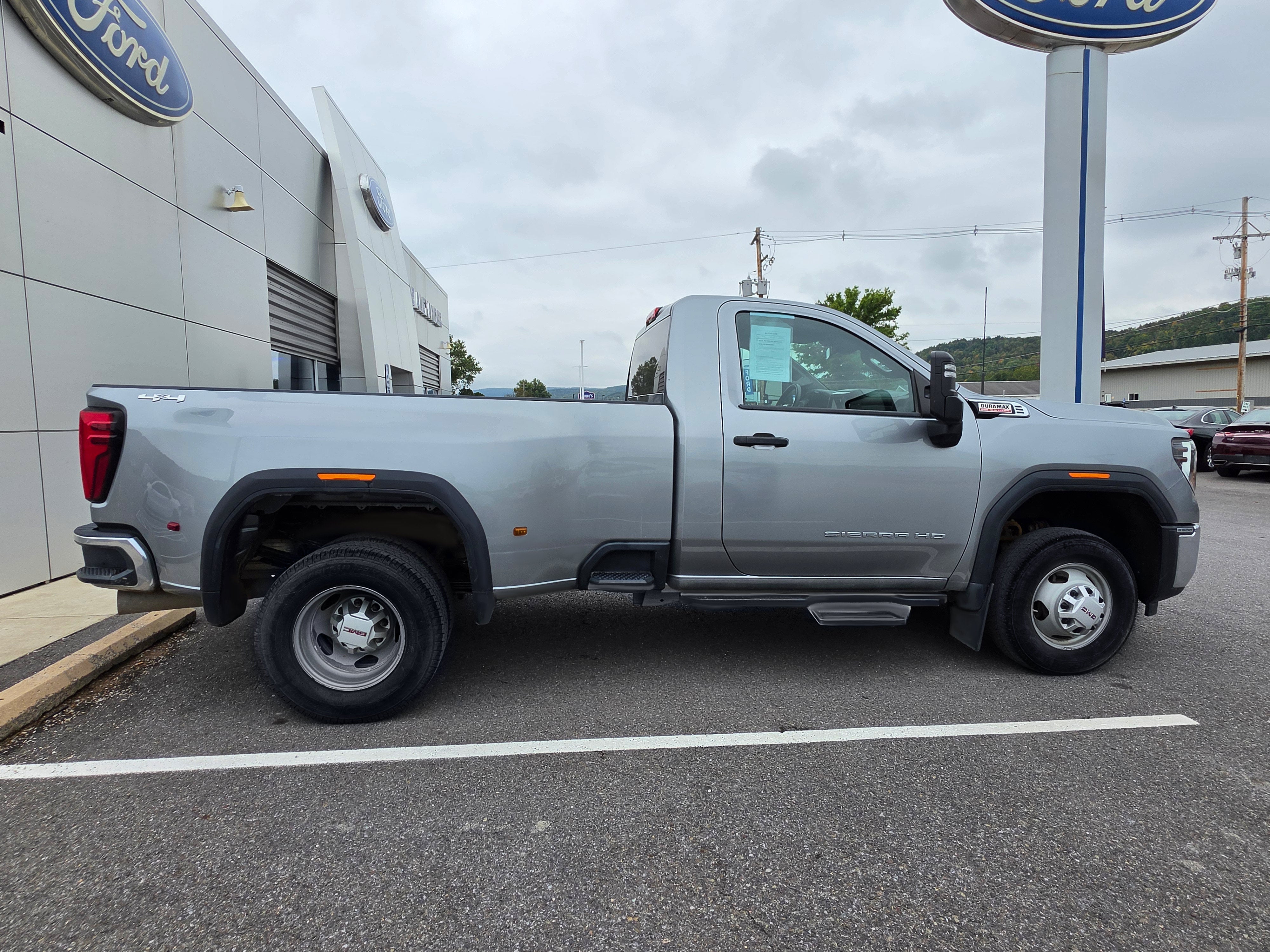 2024 GMC Sierra 3500HD Pro