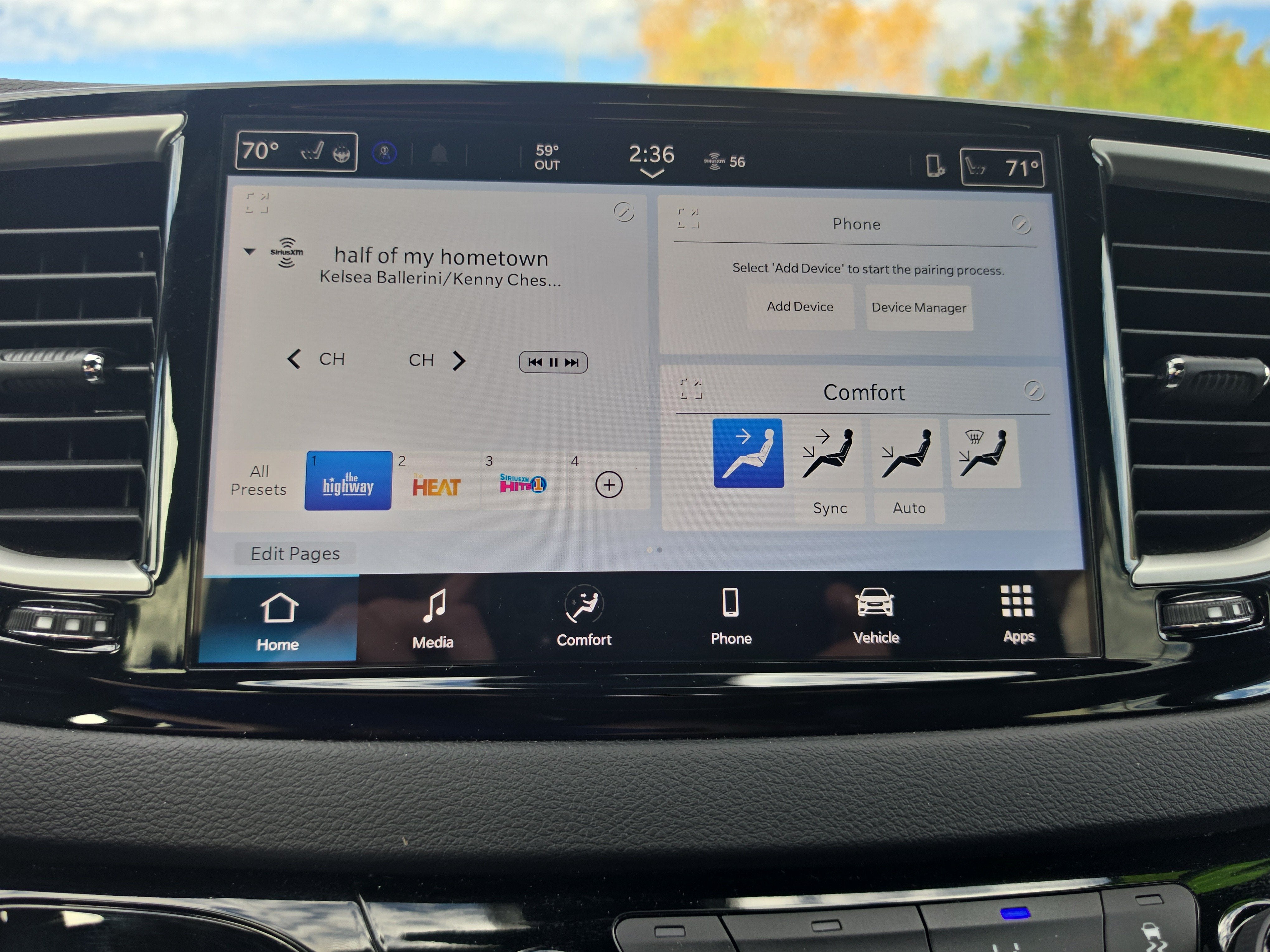 2026 Chrysler Pacifica Select