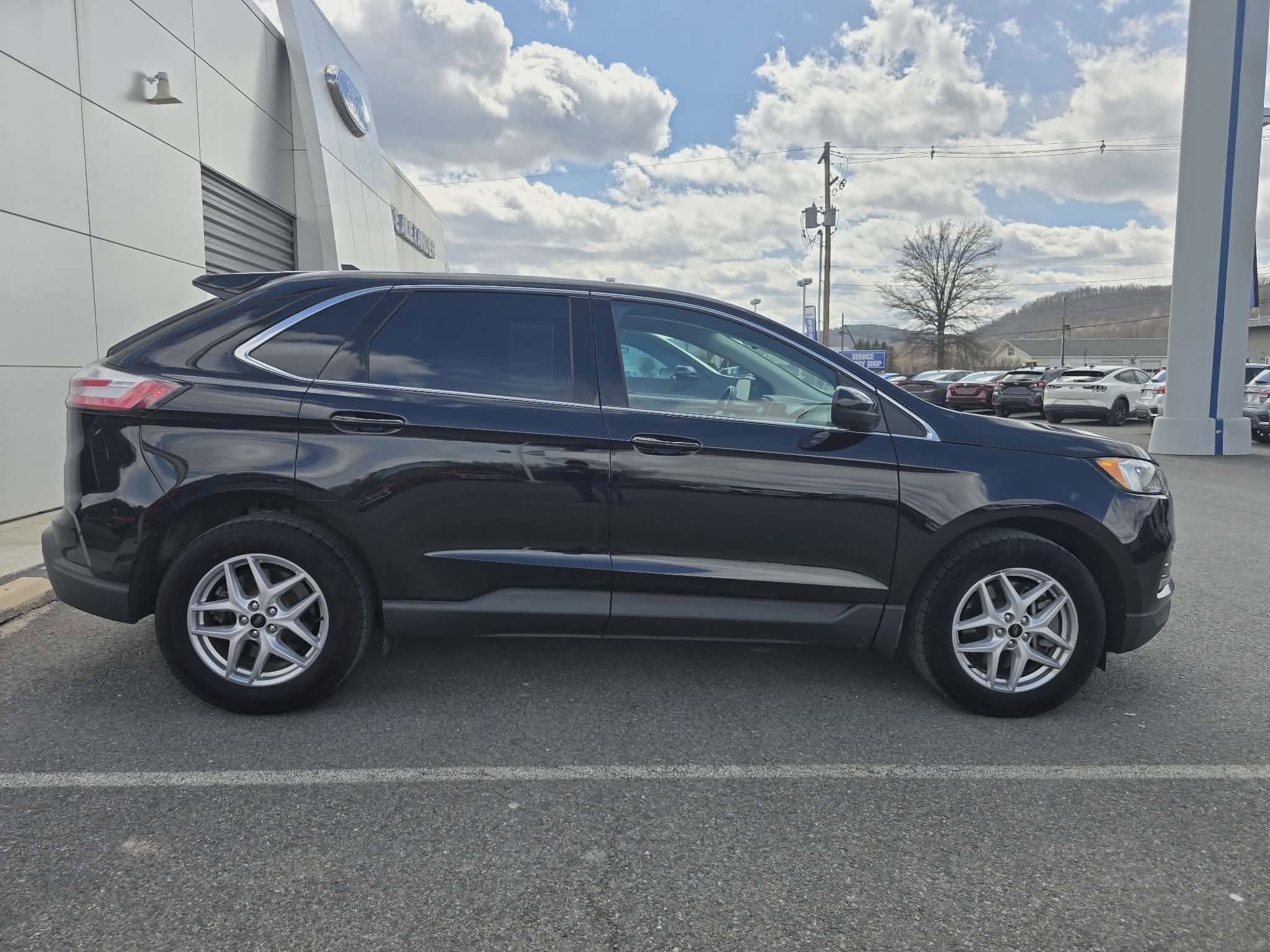 2023 Ford Edge SEL