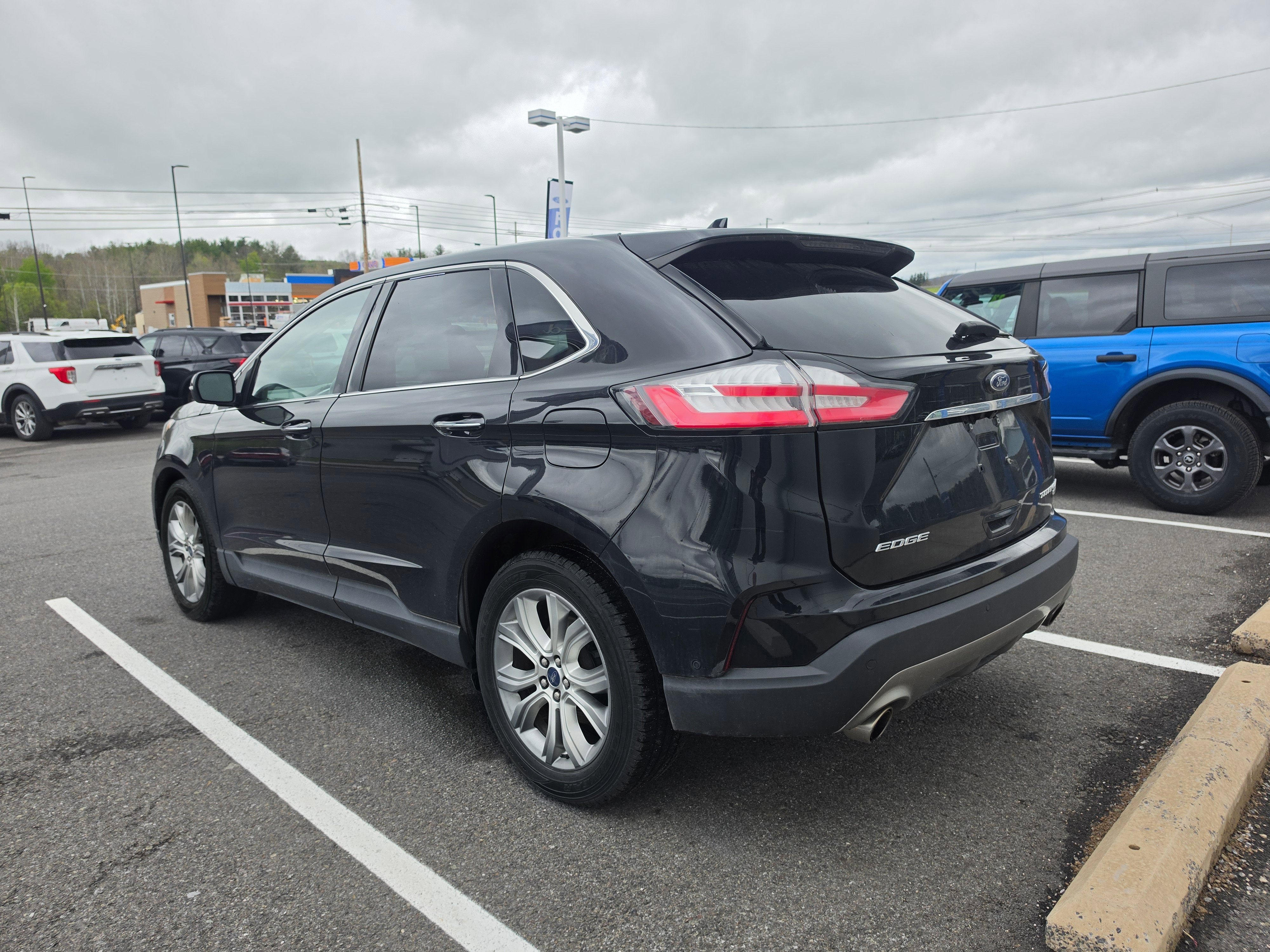 2020 Ford Edge Titanium