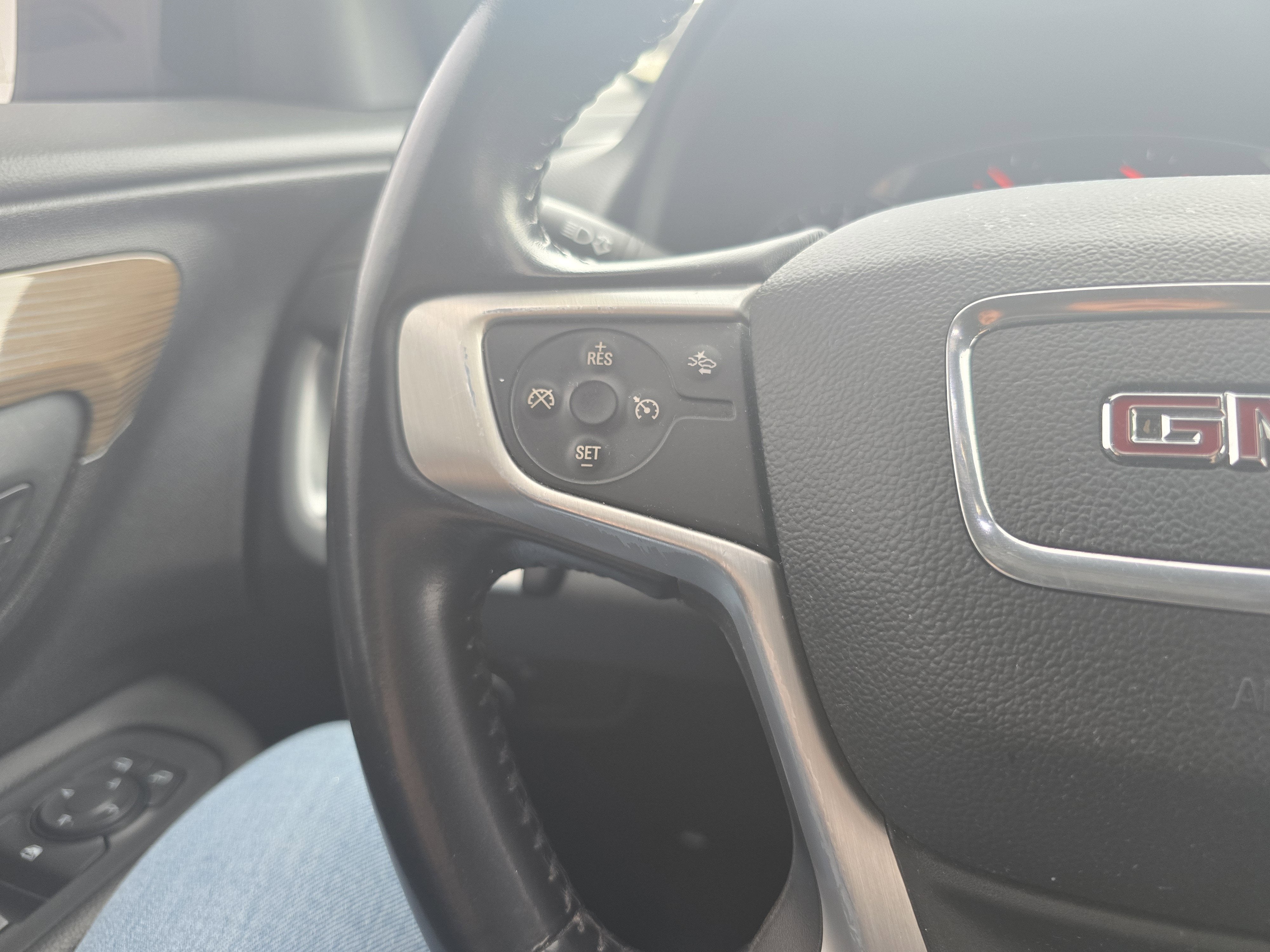 2021 GMC Terrain SLE