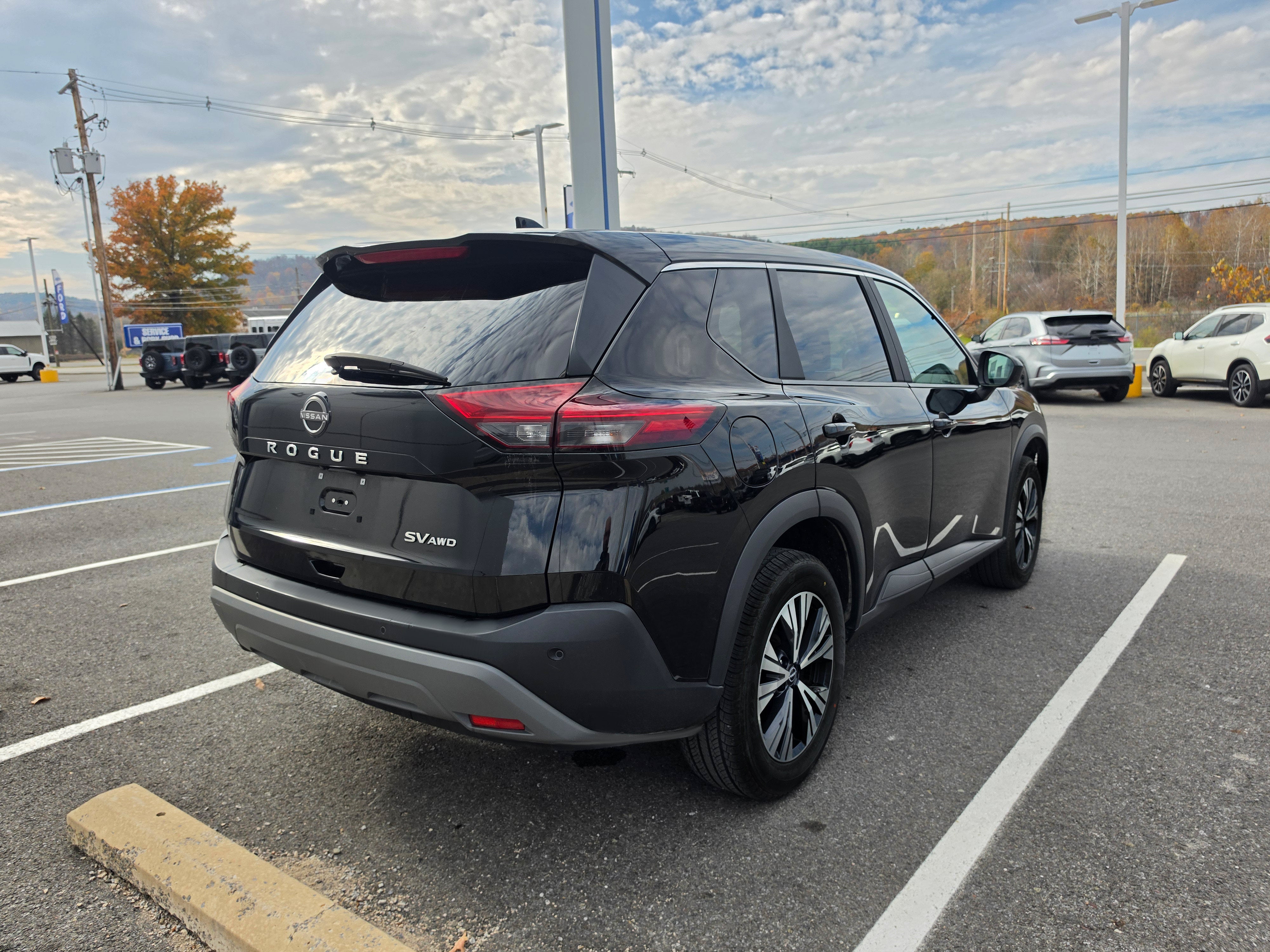 2023 Nissan Rogue SV