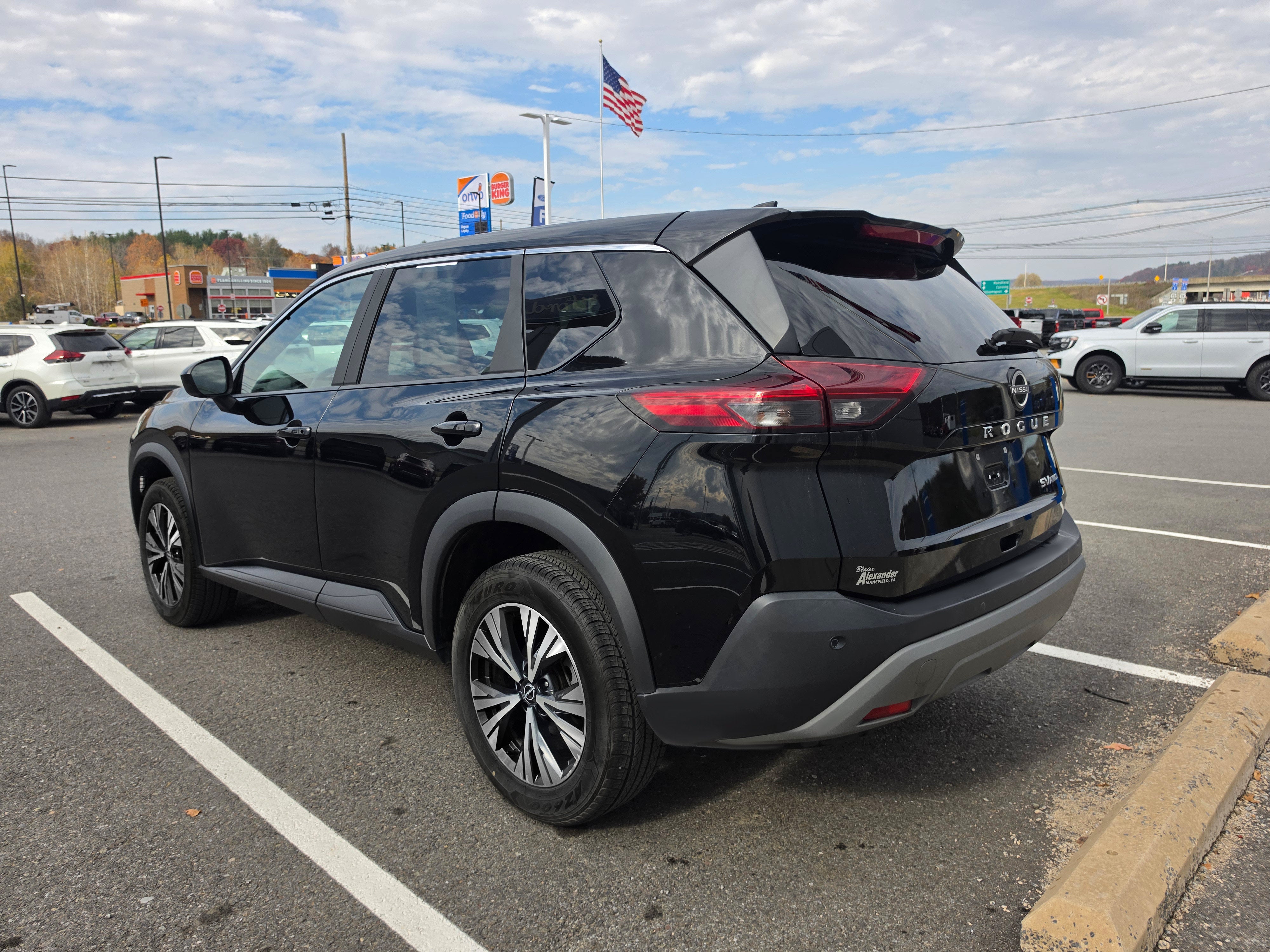 2023 Nissan Rogue SV