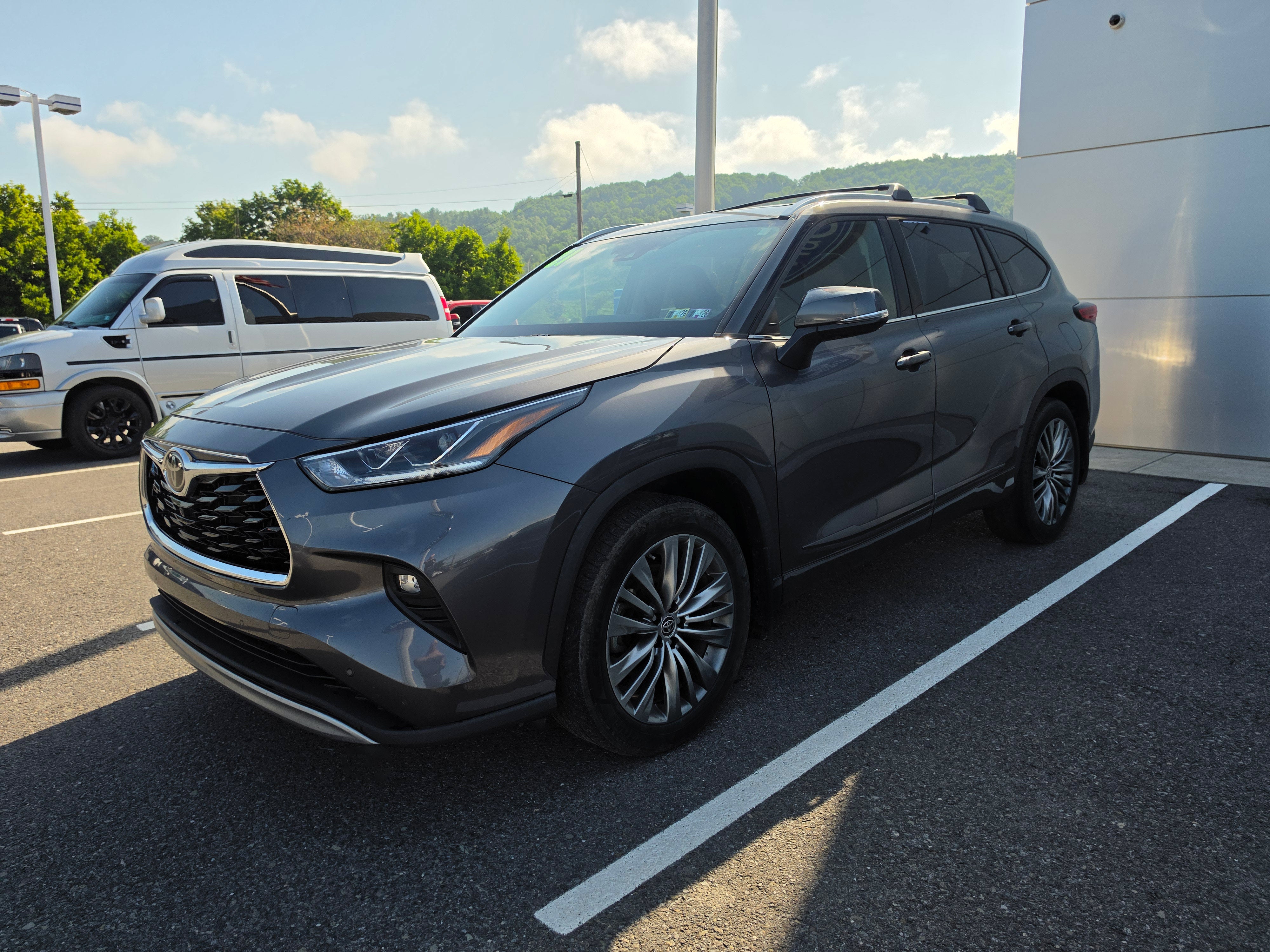 2021 Toyota Highlander Platinum