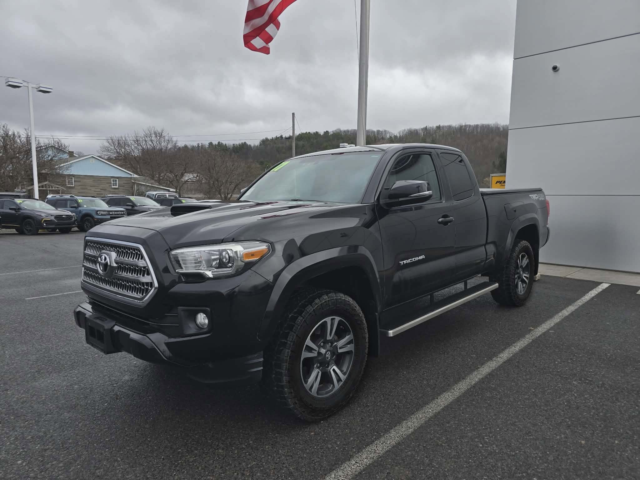 2017 Toyota Tacoma TRD Sport