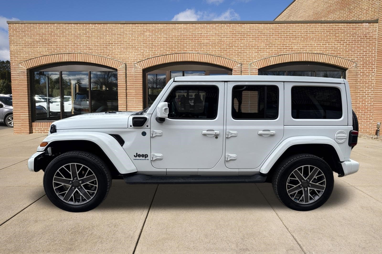 2023 Jeep Wrangler 4xe Sahara High Altitude