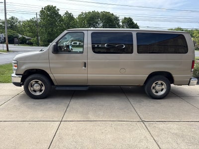 2014 Ford Econoline Wagon XLT