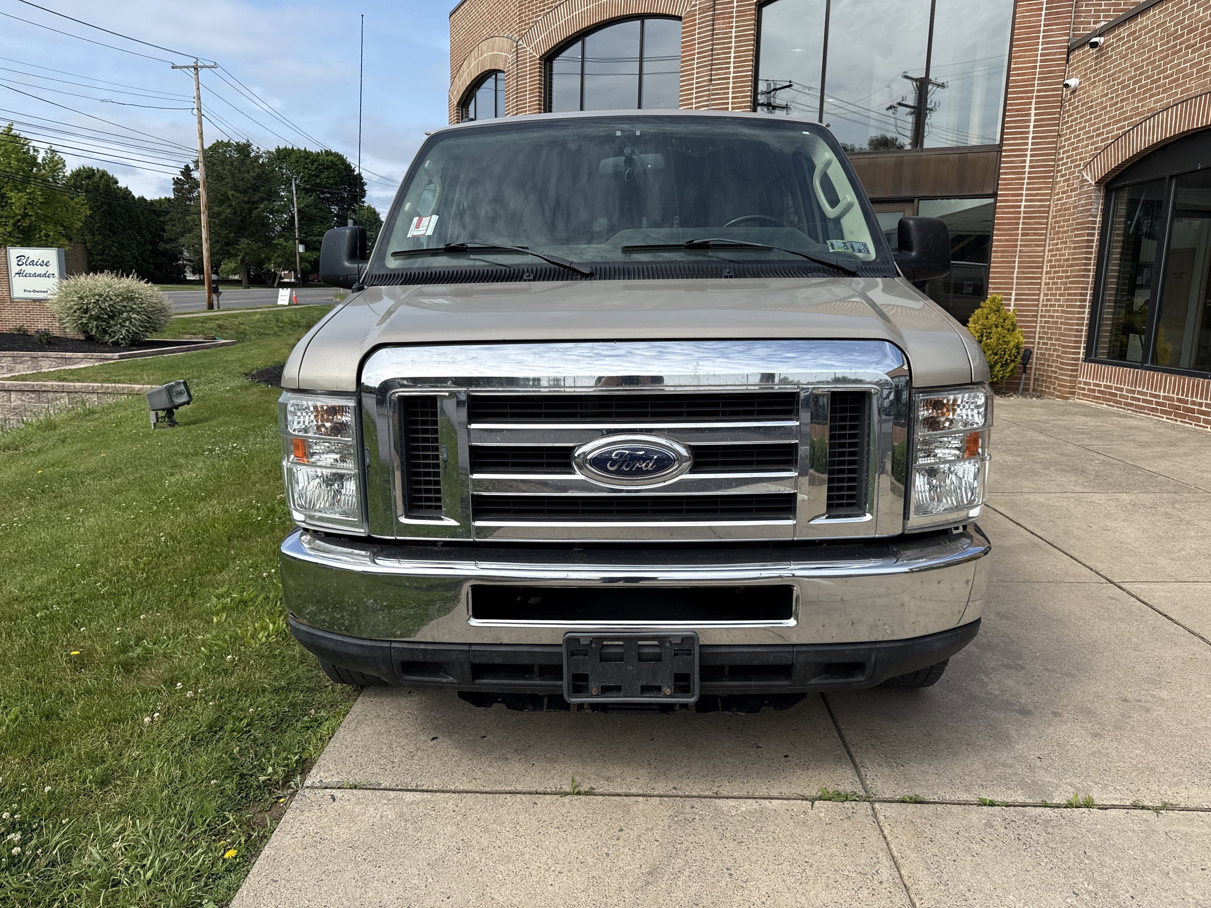 2014 Ford Econoline Wagon XLT