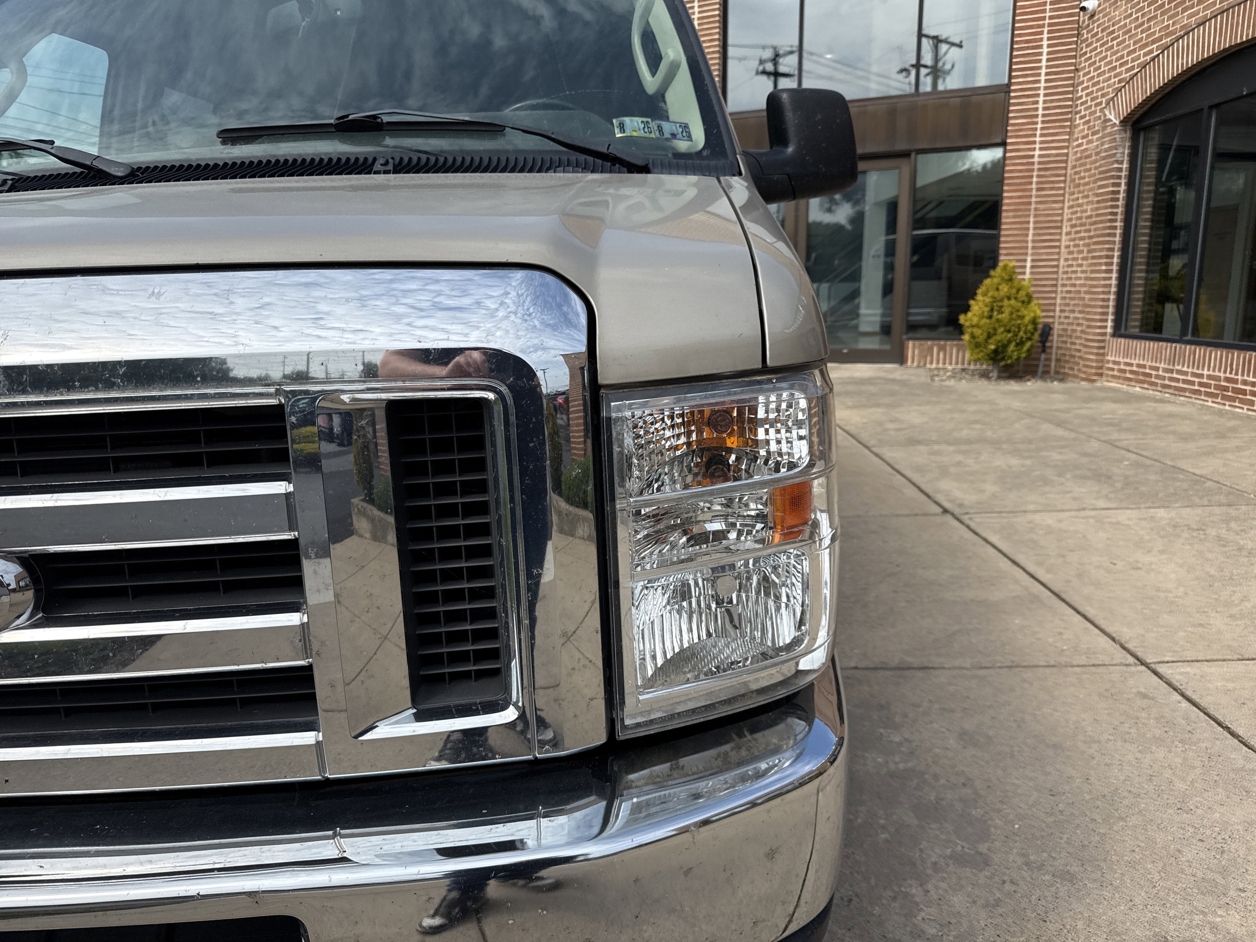2014 Ford Econoline Wagon XLT