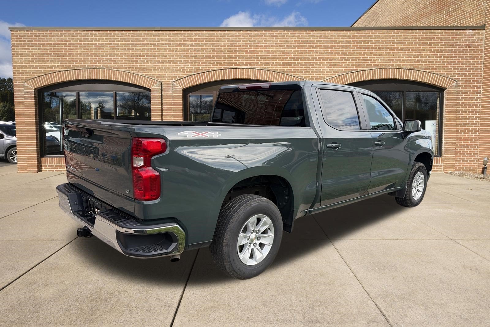 2025 Chevrolet Silverado 1500 LT