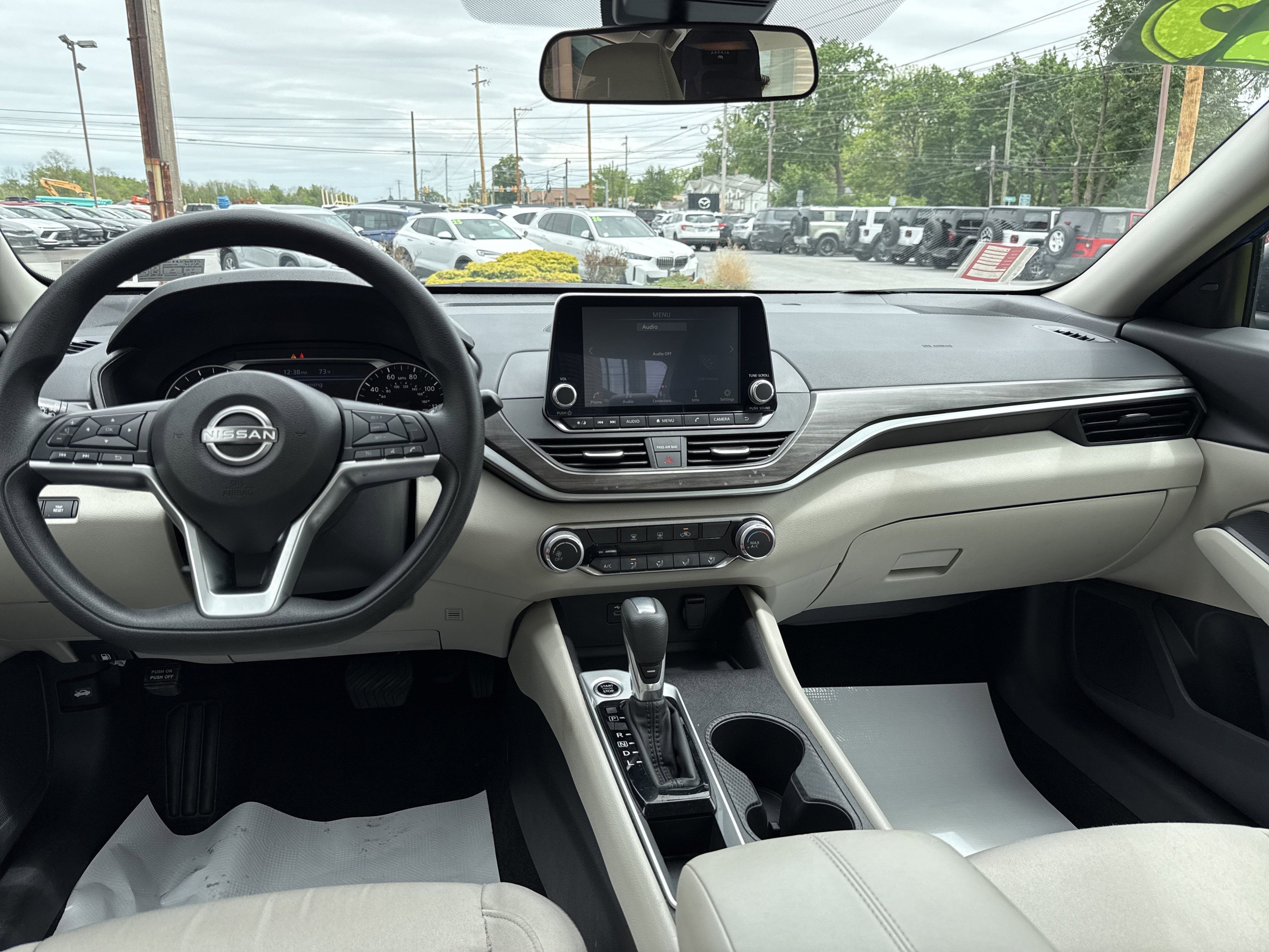 2025 Nissan Altima SV