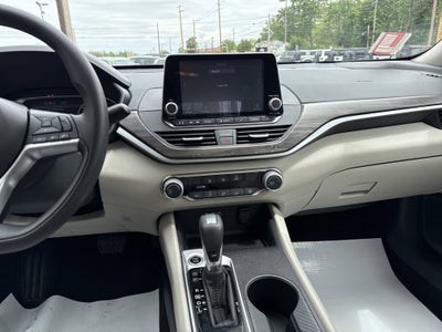 2025 Nissan Altima SV