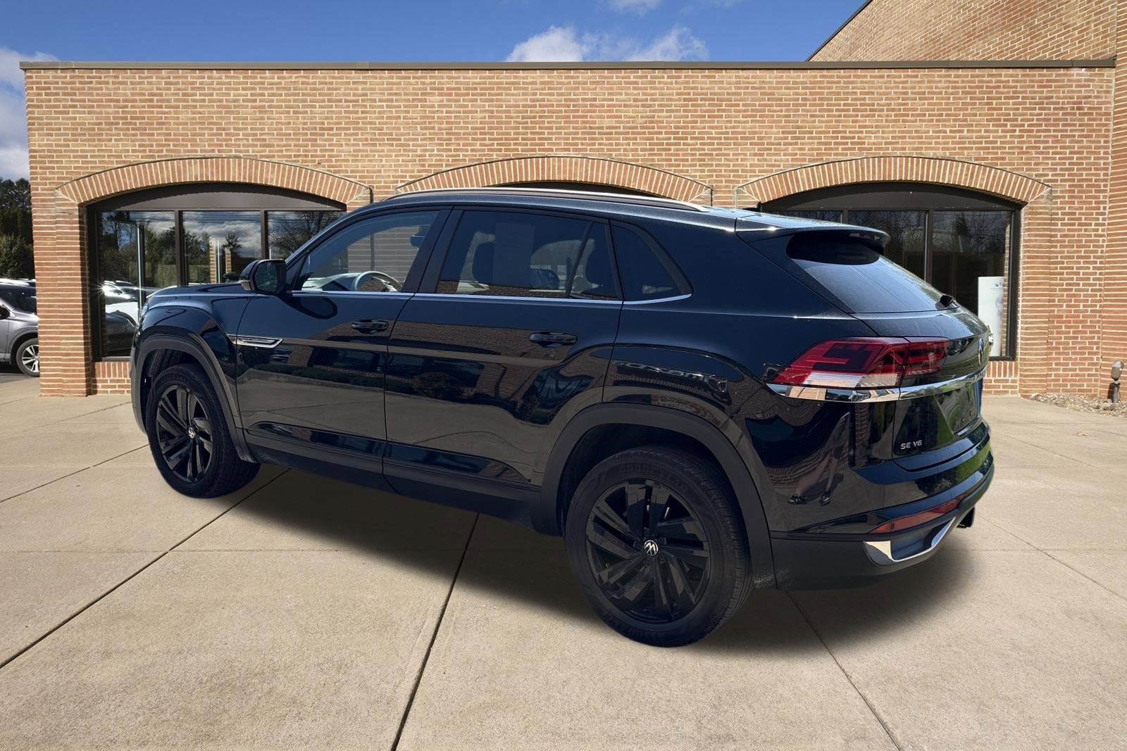 2023 Volkswagen Atlas Cross Sport 3.6L V6 SE w/Technology