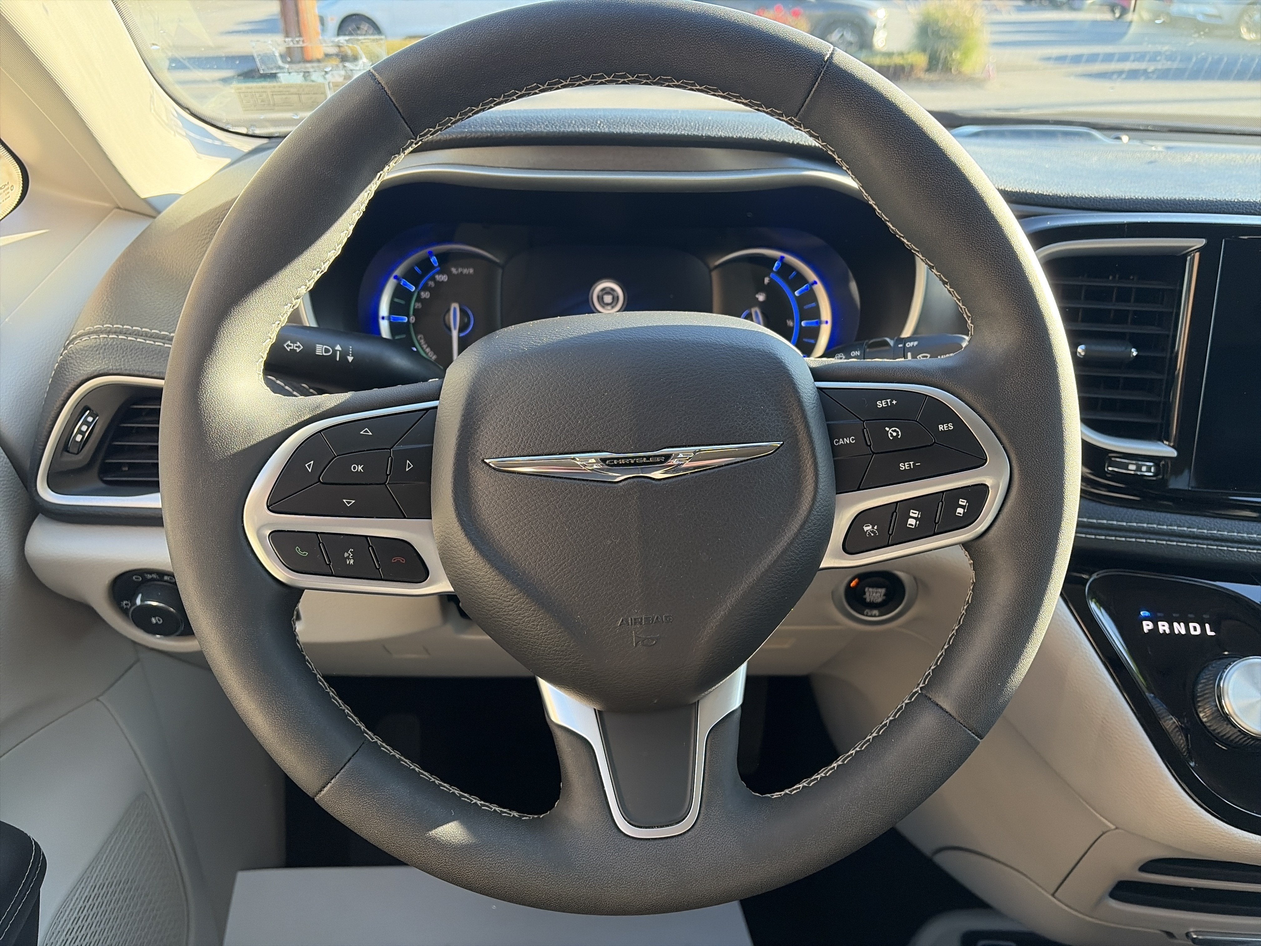 2024 Chrysler Pacifica Hybrid Select