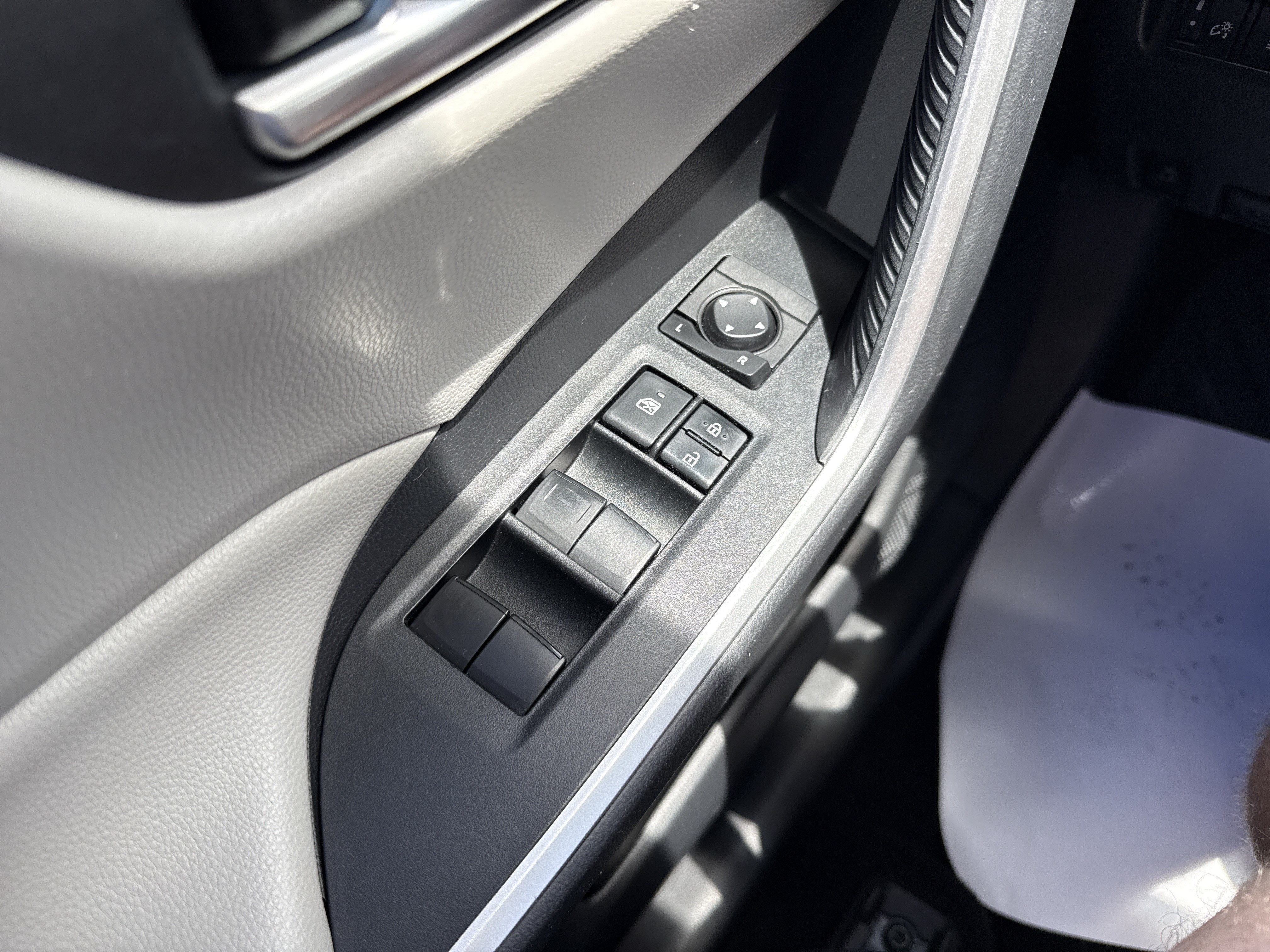 2019 Toyota RAV4 Hybrid XLE