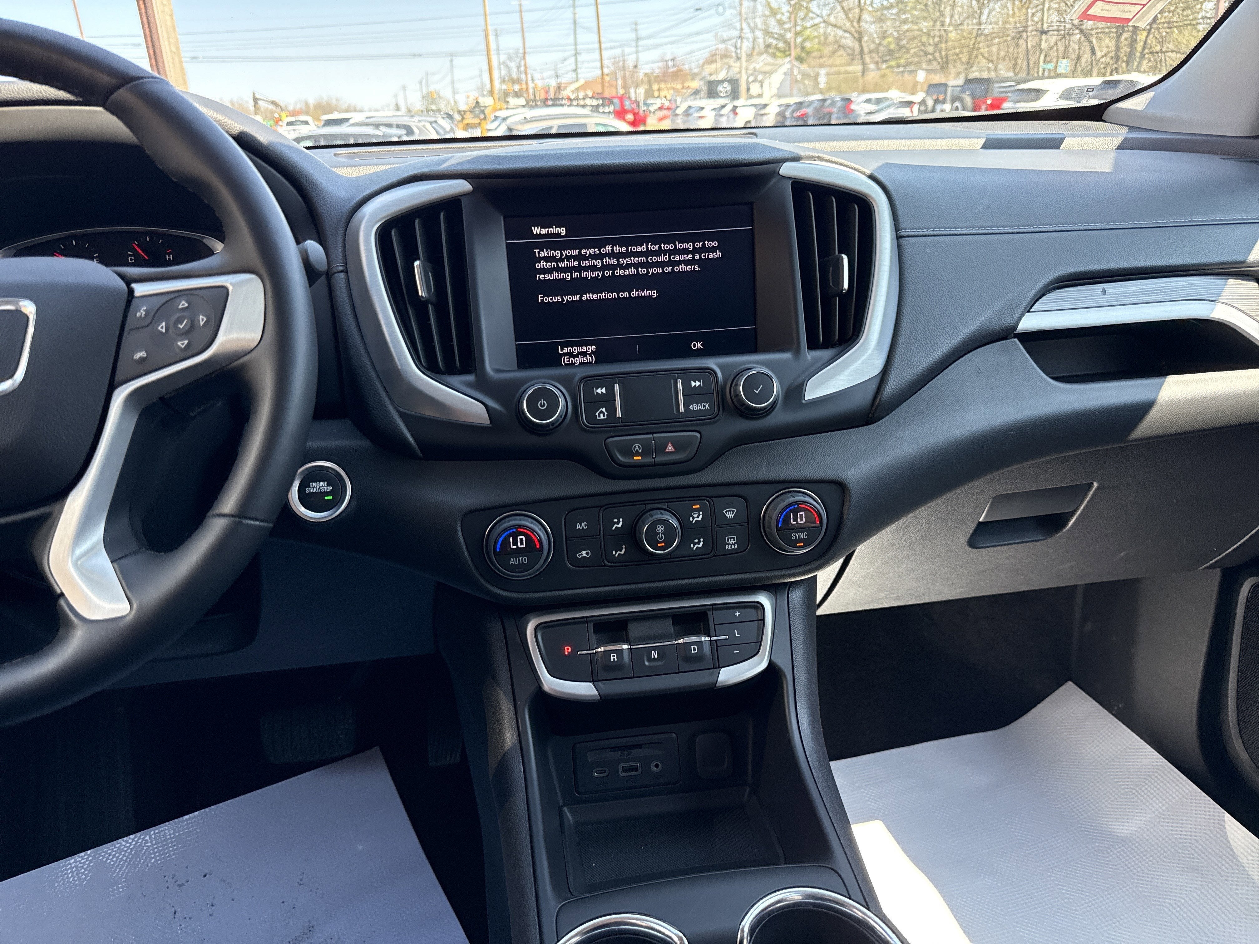 2024 GMC Terrain SLT