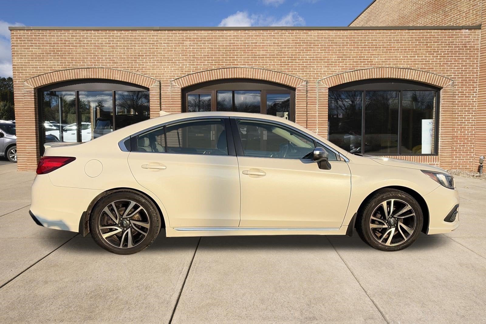 2019 Subaru Legacy Sport
