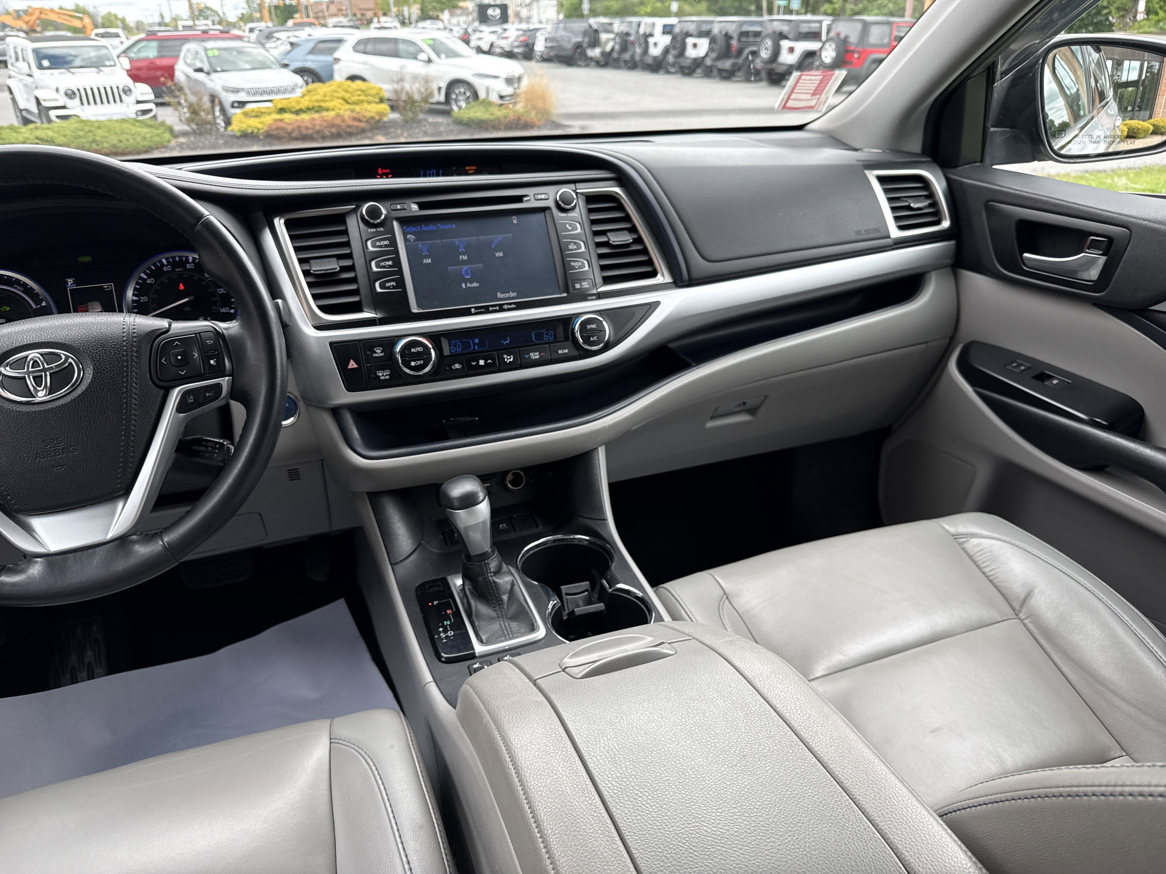 2019 Toyota Highlander Hybrid XLE