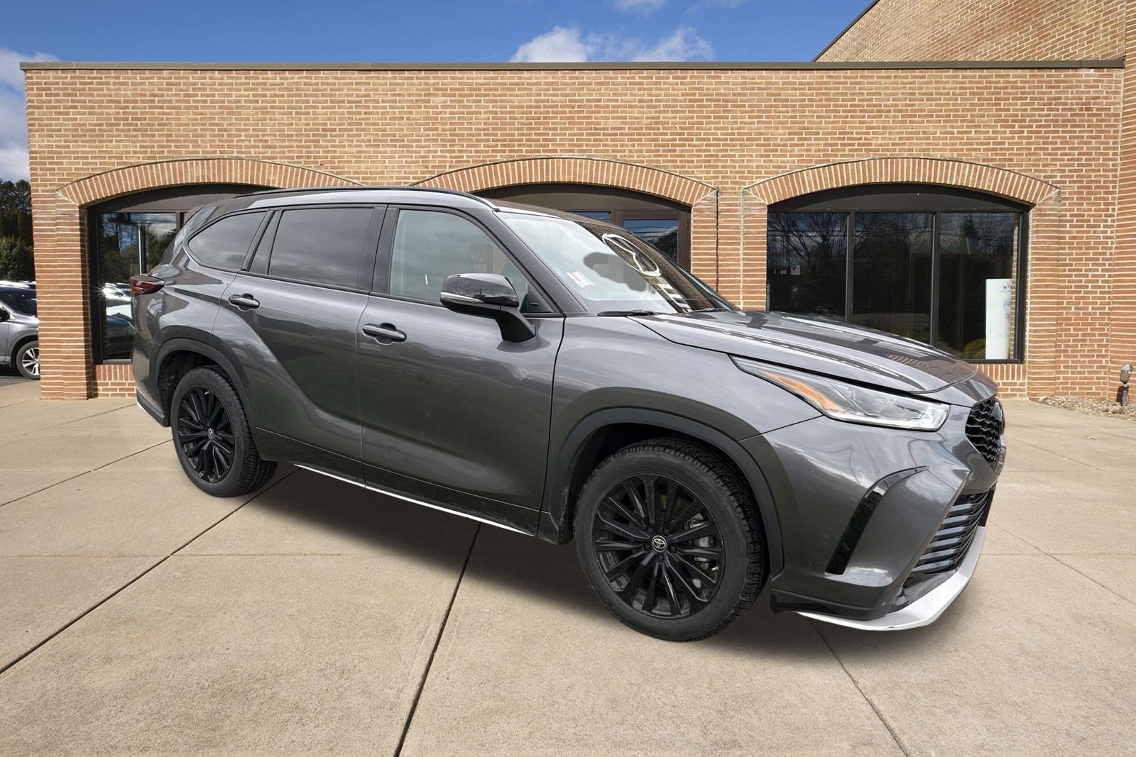 2025 Toyota Highlander XSE