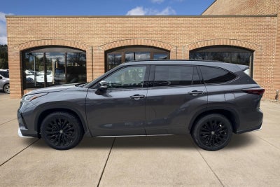 2025 Toyota Highlander XSE
