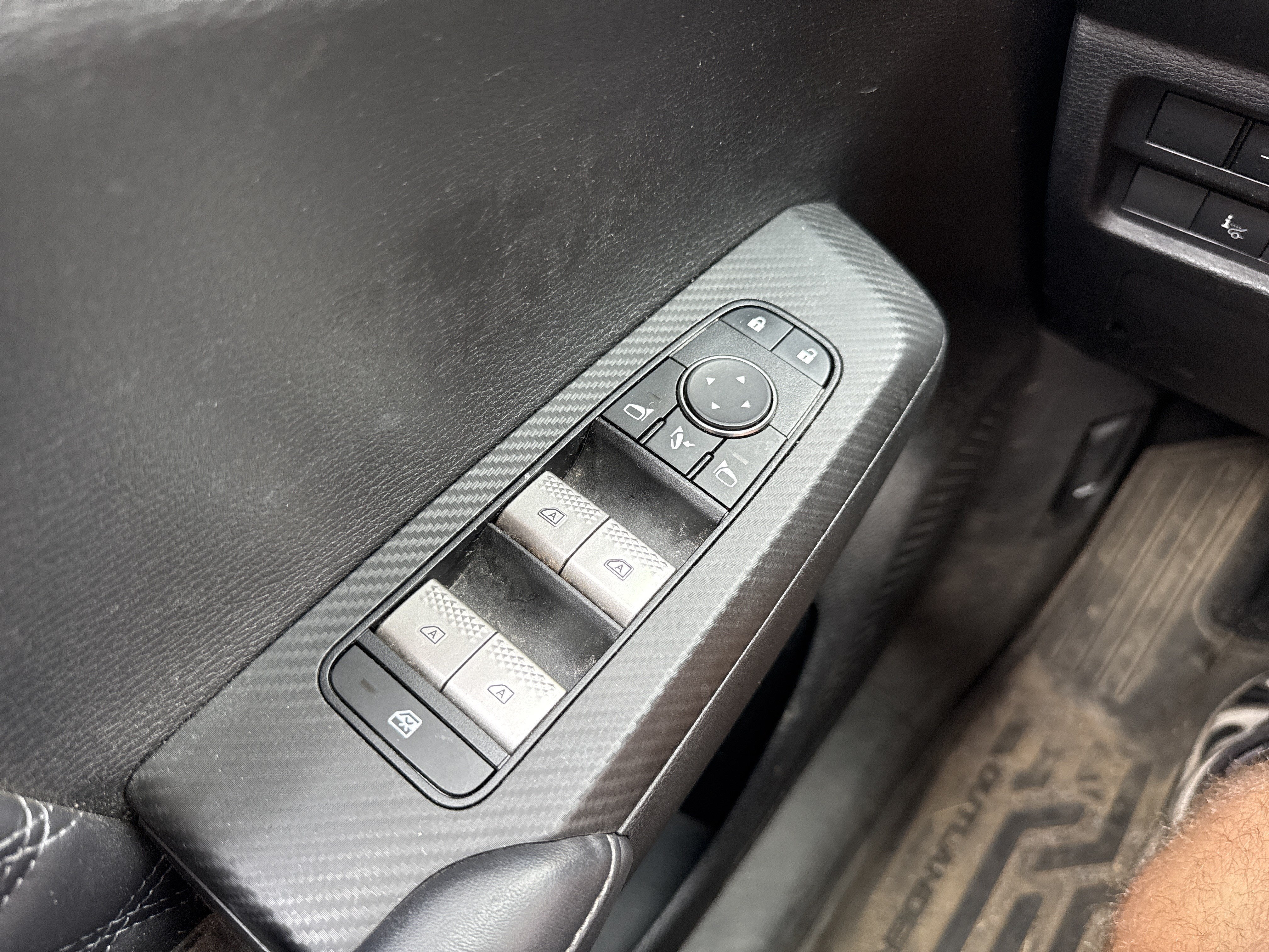 2023 Mitsubishi Outlander SEL