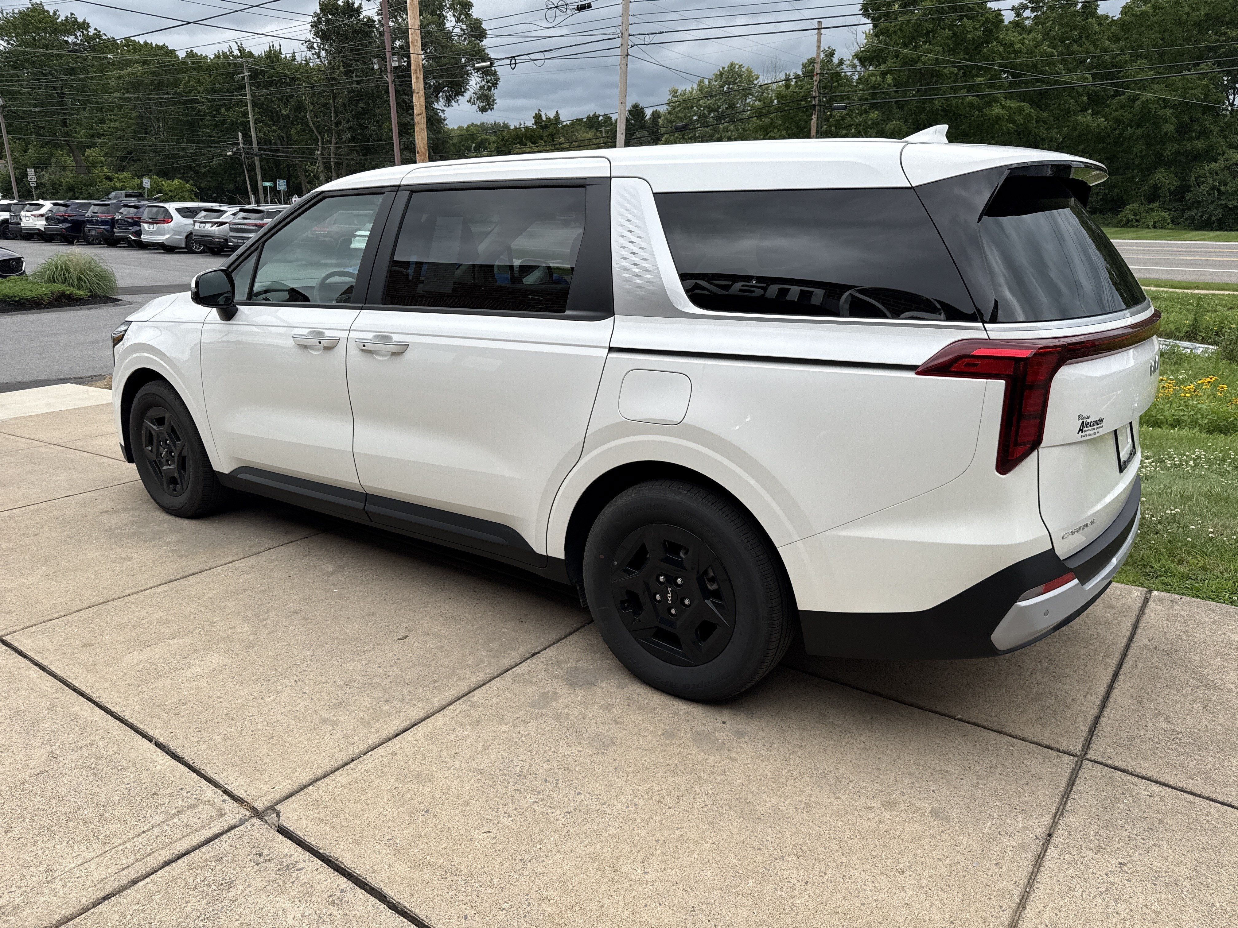 2026 Kia Carnival LXS