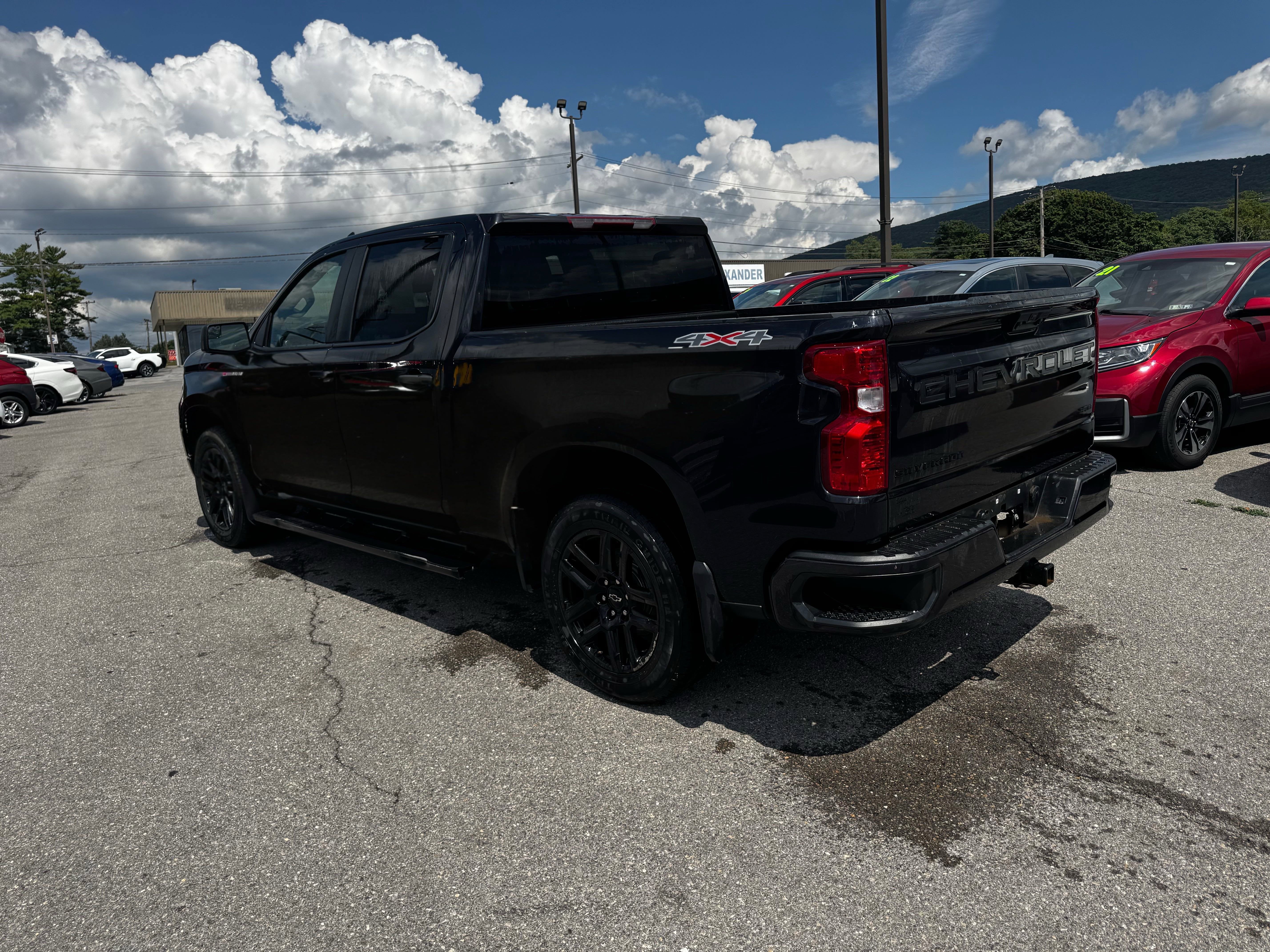 2023 Chevrolet Silverado 1500 Custom