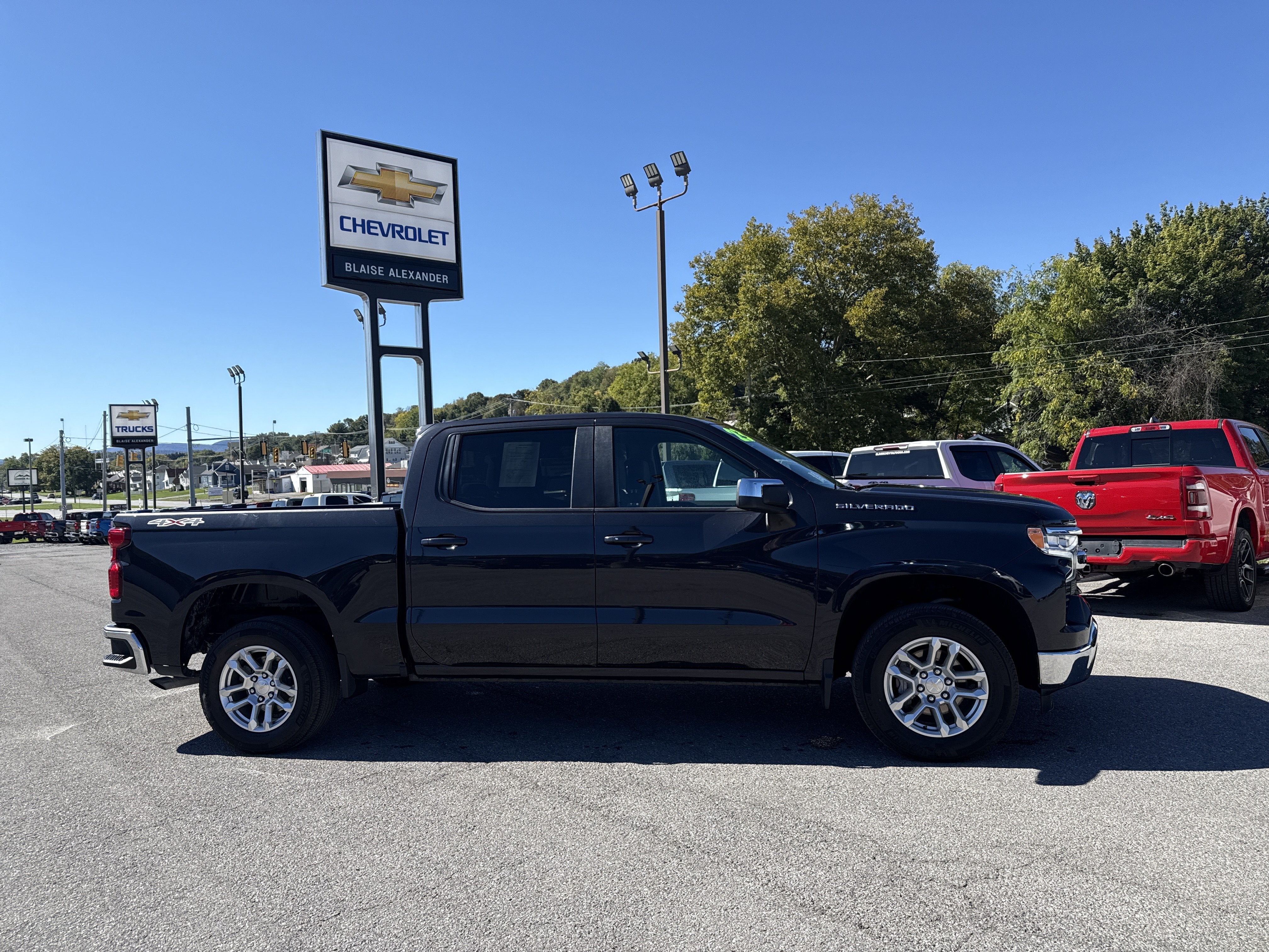 2023 Chevrolet Silverado 1500 LT