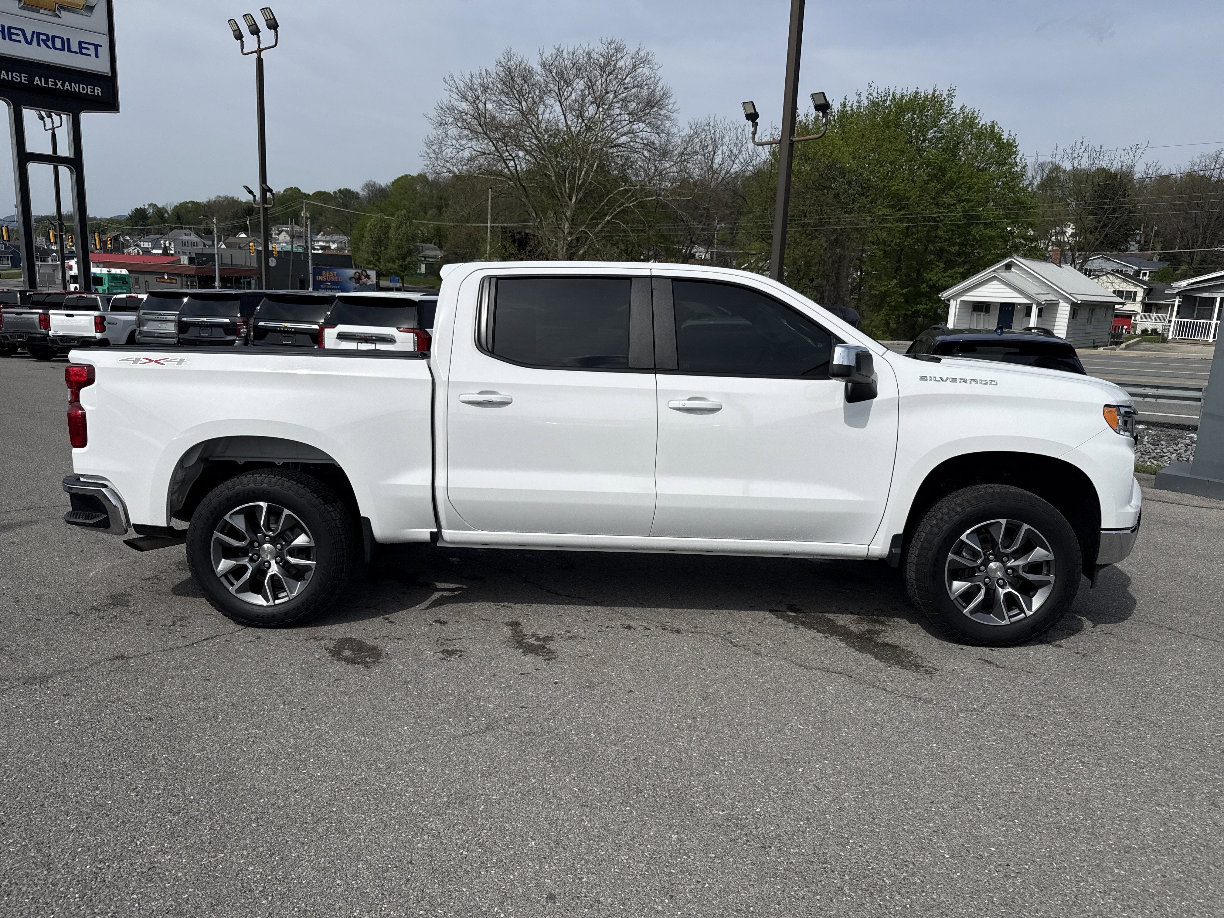 2024 Chevrolet Silverado 1500 LT