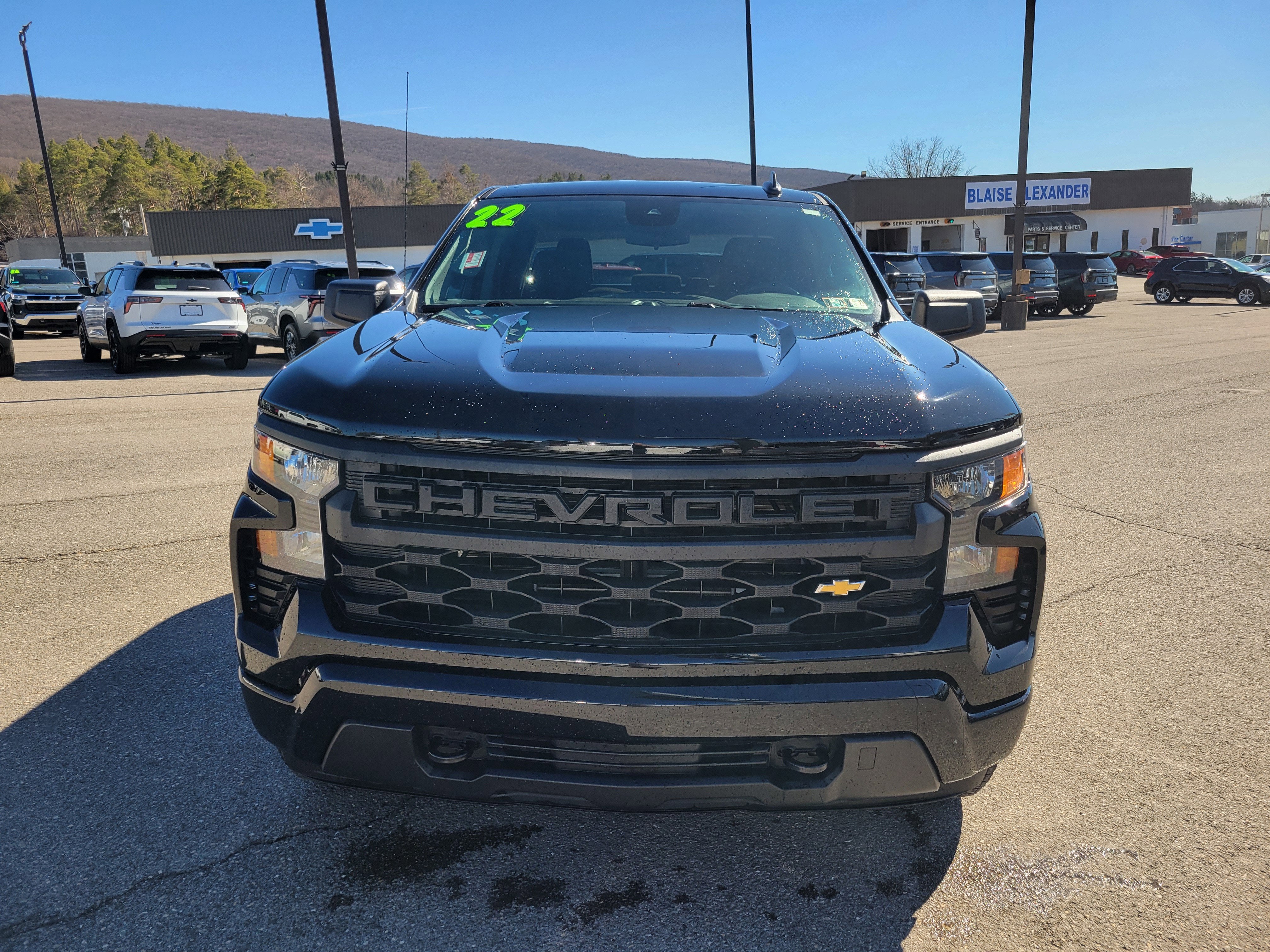 2022 Chevrolet Silverado 1500 Custom