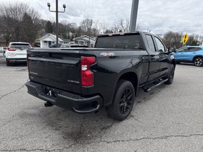 2022 Chevrolet Silverado 1500 Custom