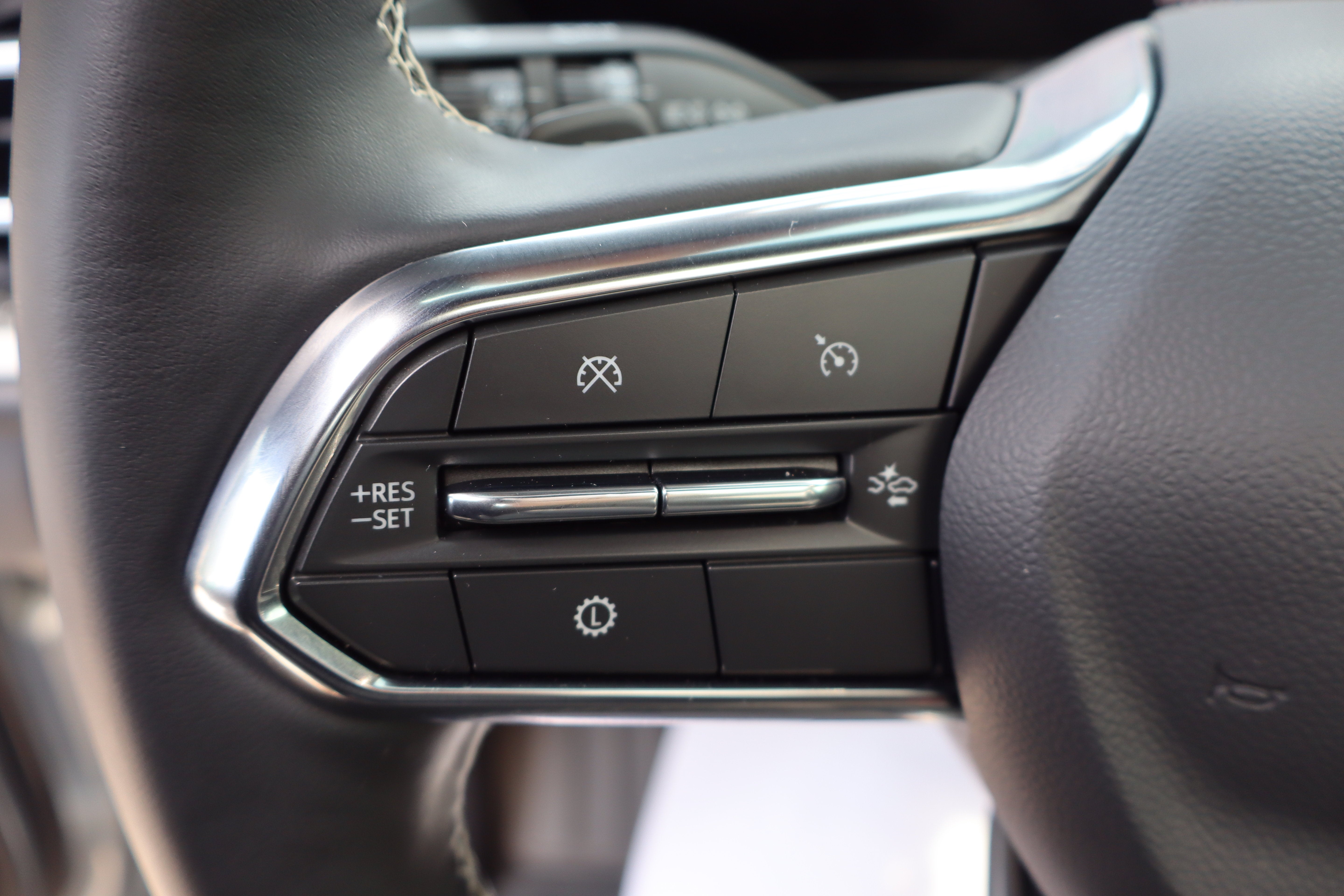 2025 Chevrolet Traverse AWD LT
