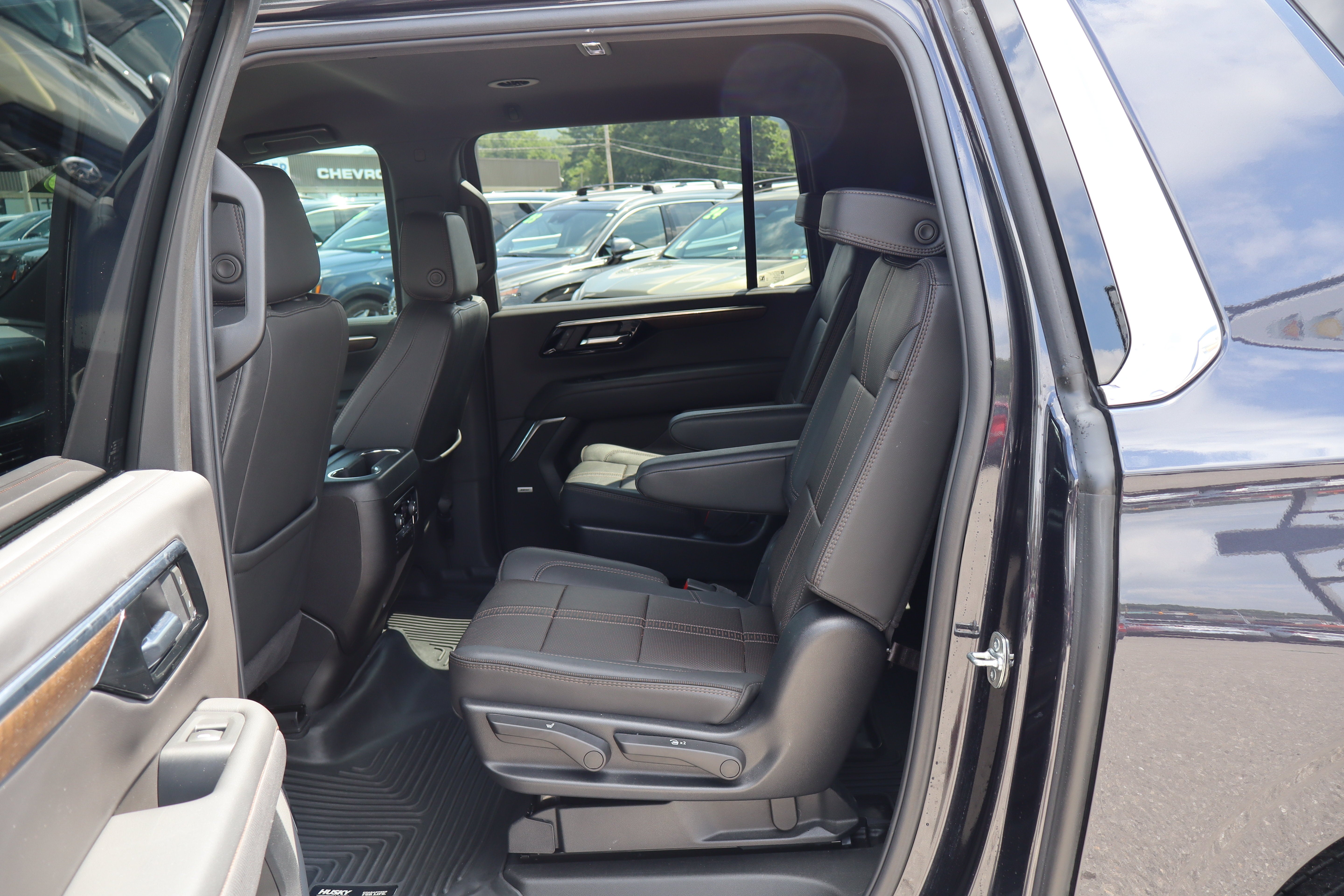 2025 Chevrolet Suburban High Country