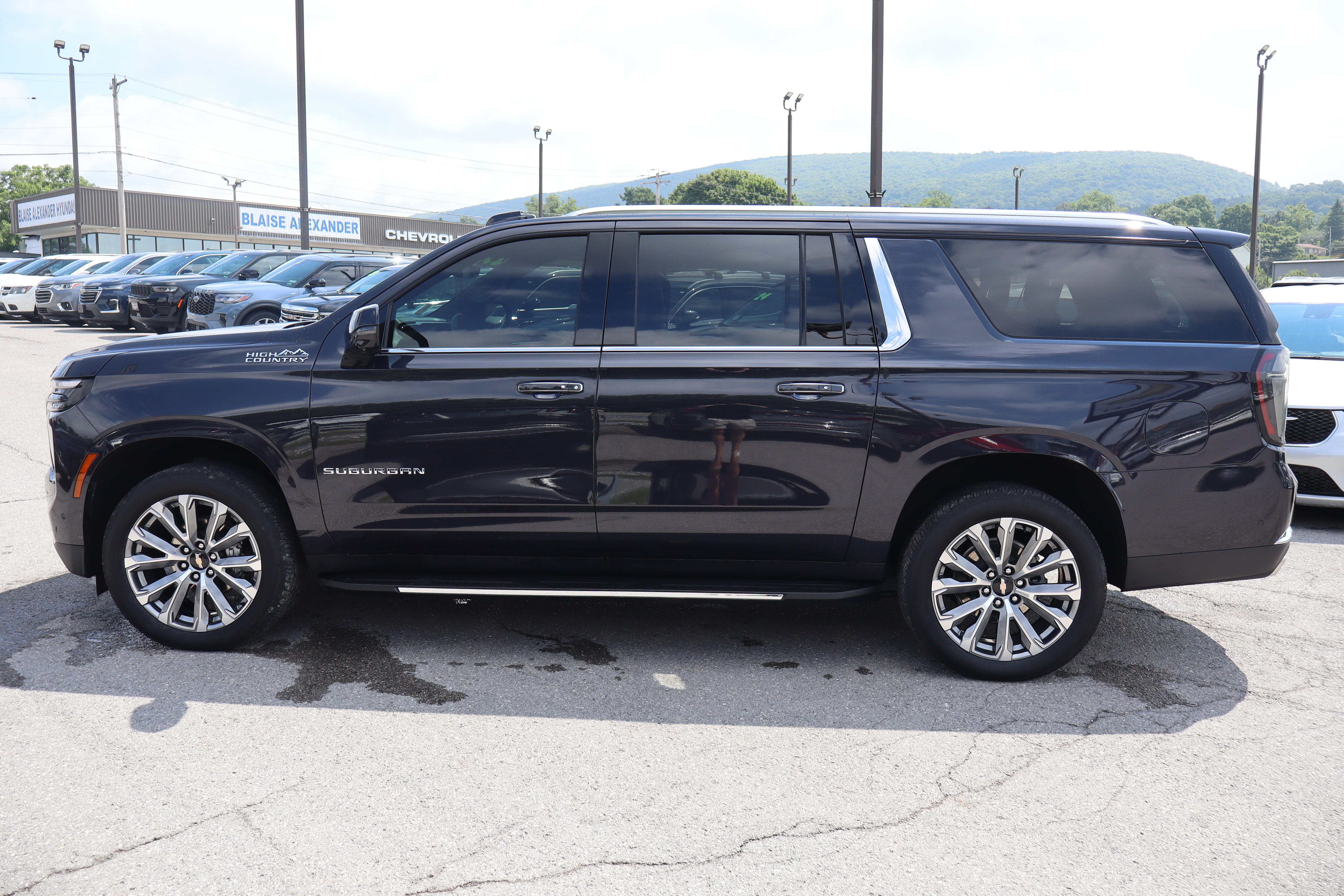 2025 Chevrolet Suburban High Country