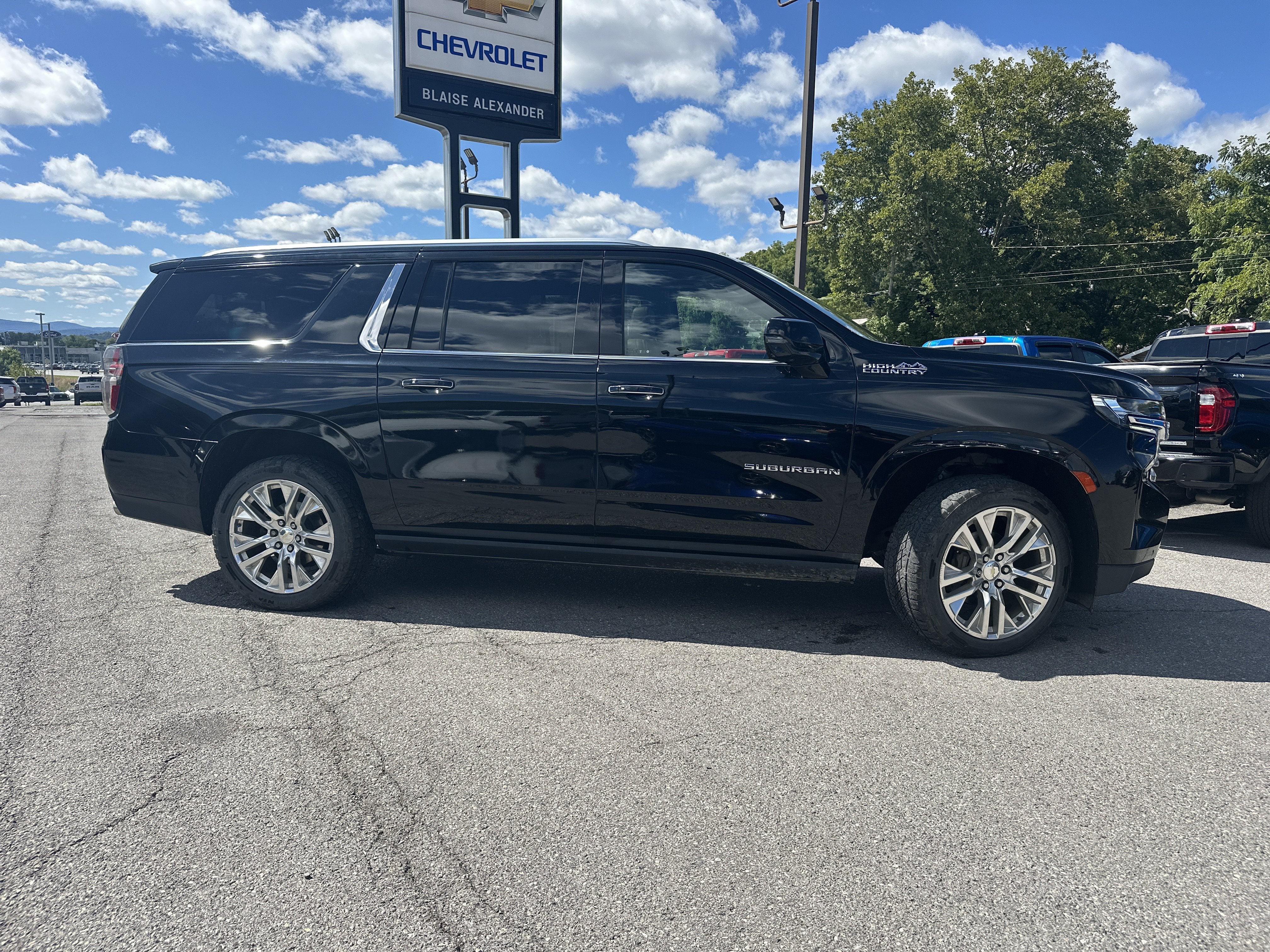 2021 Chevrolet Suburban High Country