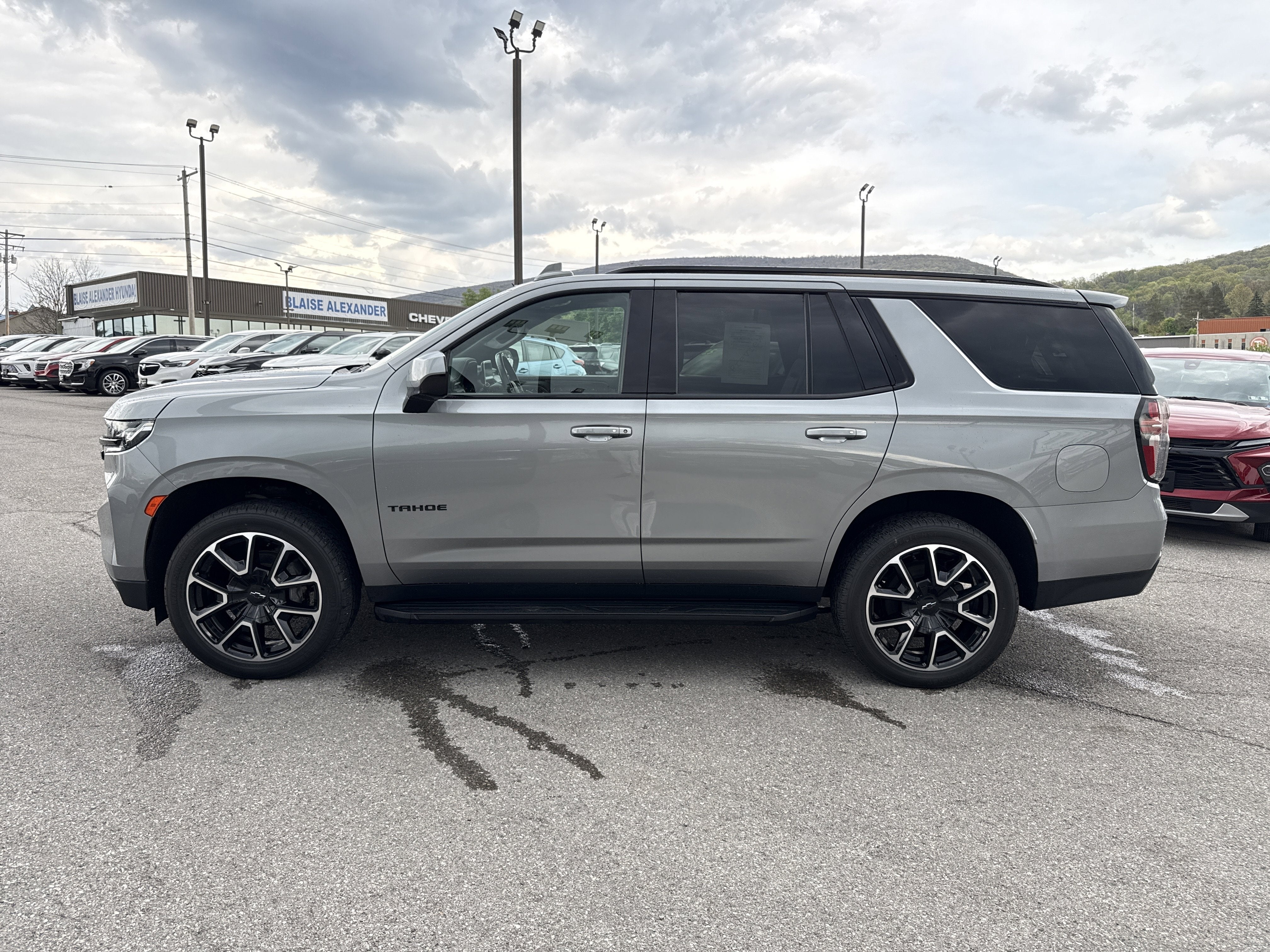 2023 Chevrolet Tahoe RST