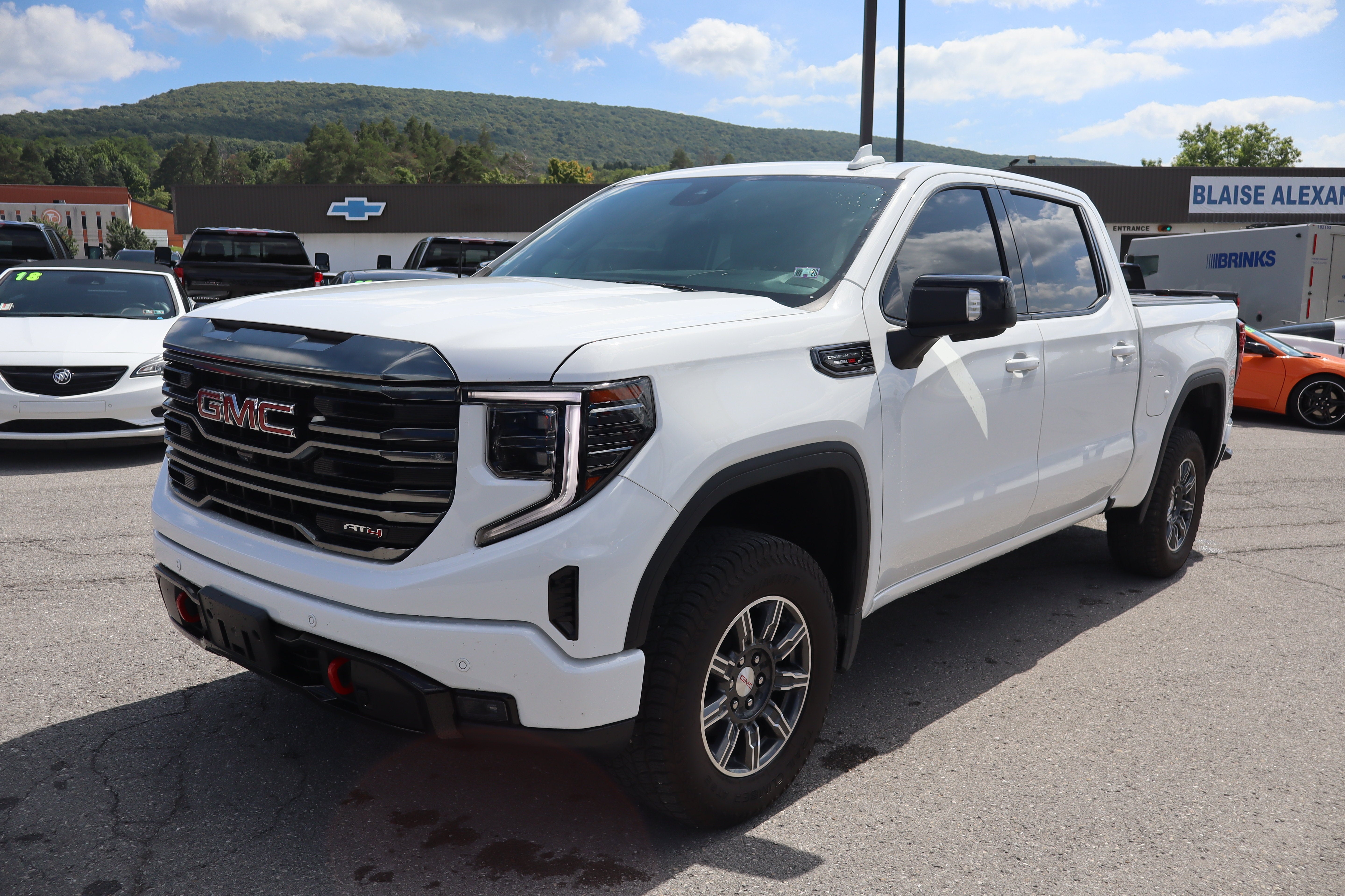 2024 GMC Sierra 1500 AT4