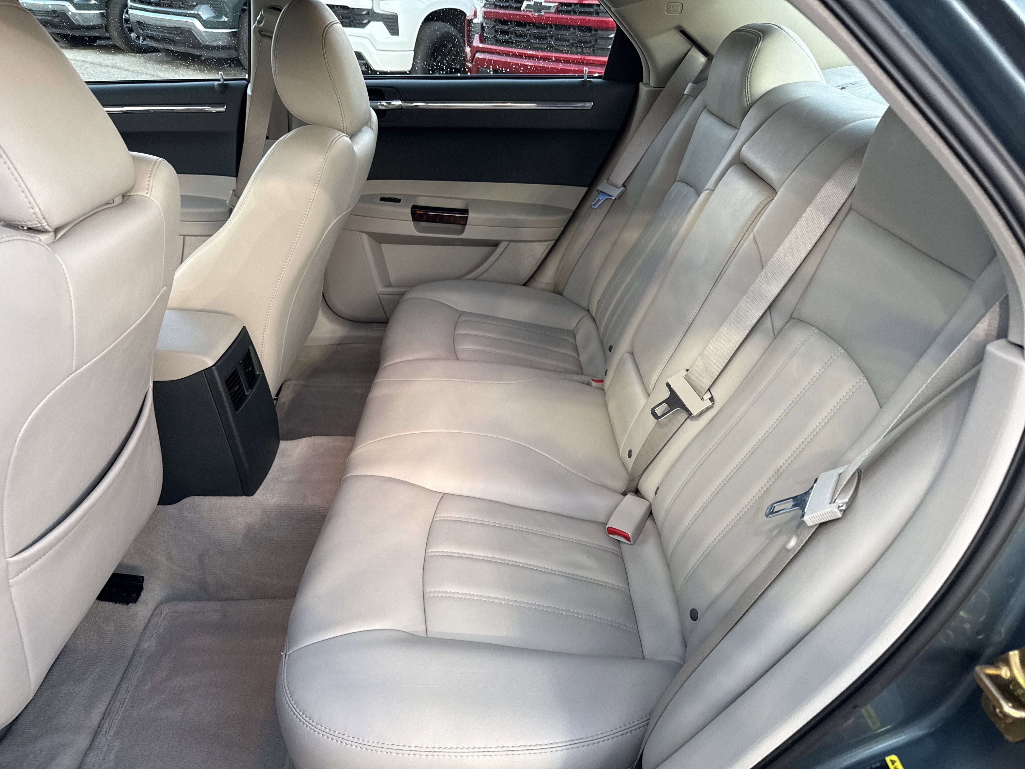 2005 Chrysler 300 300C