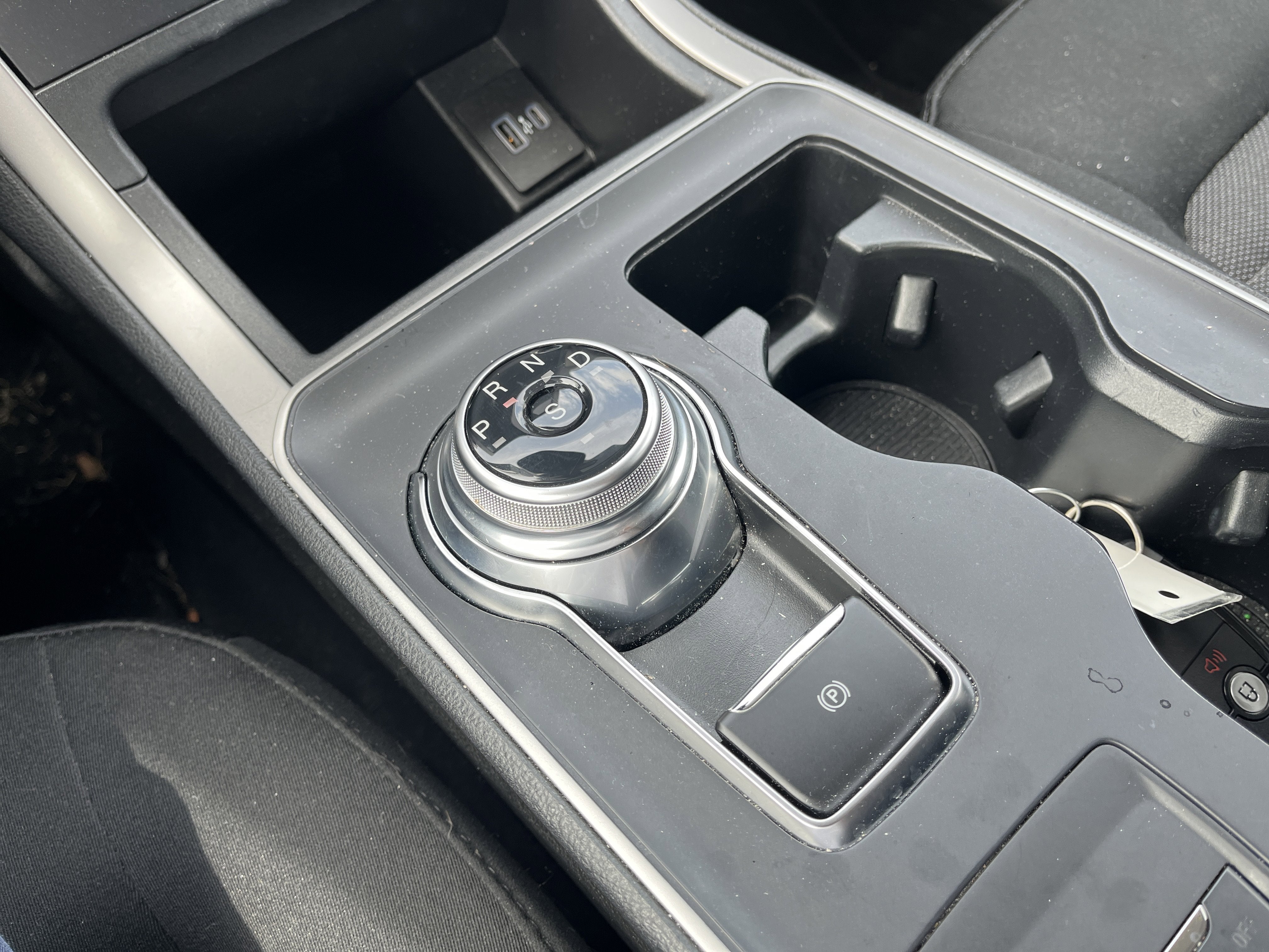2022 Ford Edge SE