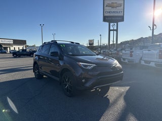 2017 Toyota RAV4 SE