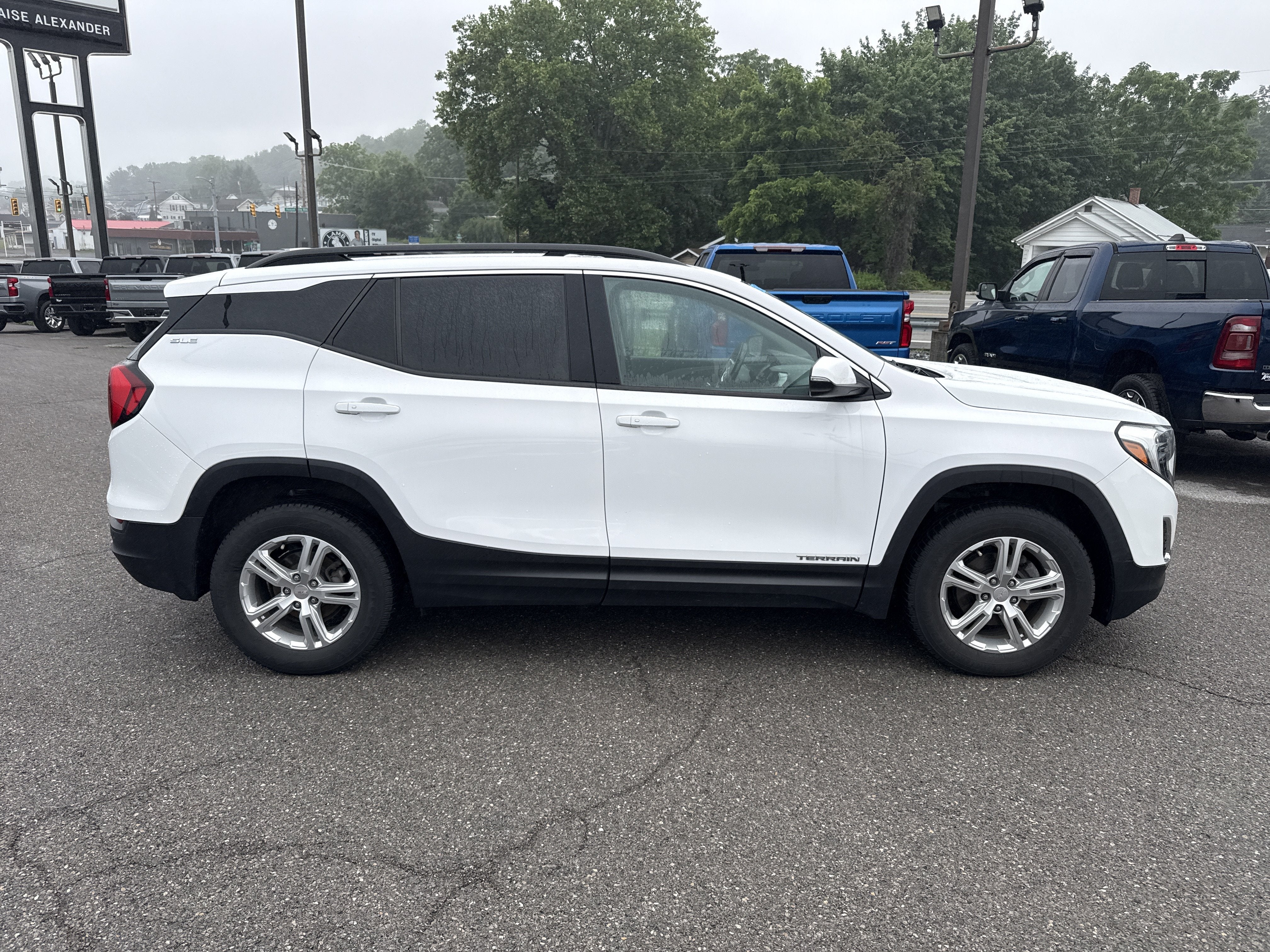 2020 GMC Terrain SLE