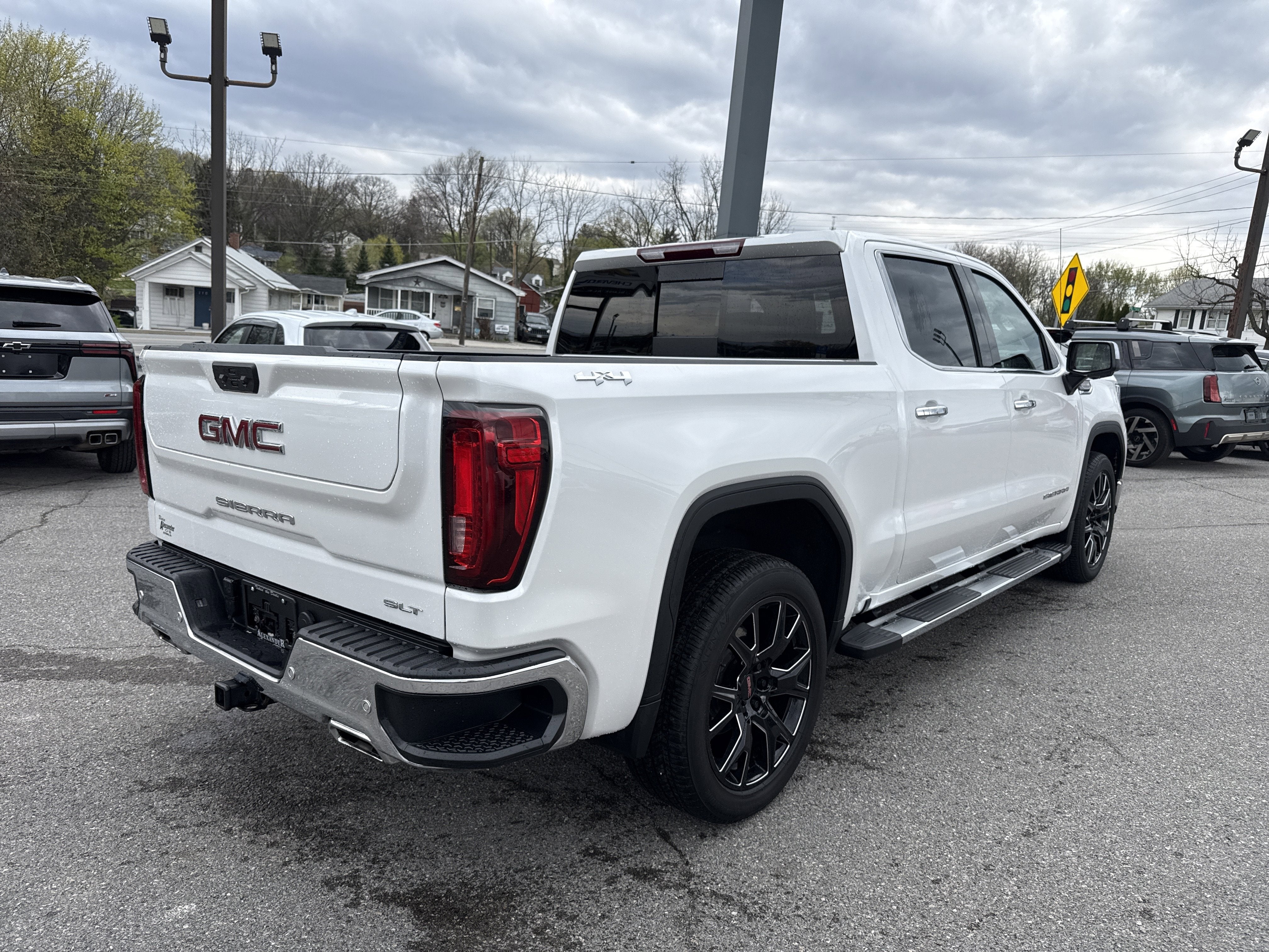 2022 GMC Sierra 1500 SLT