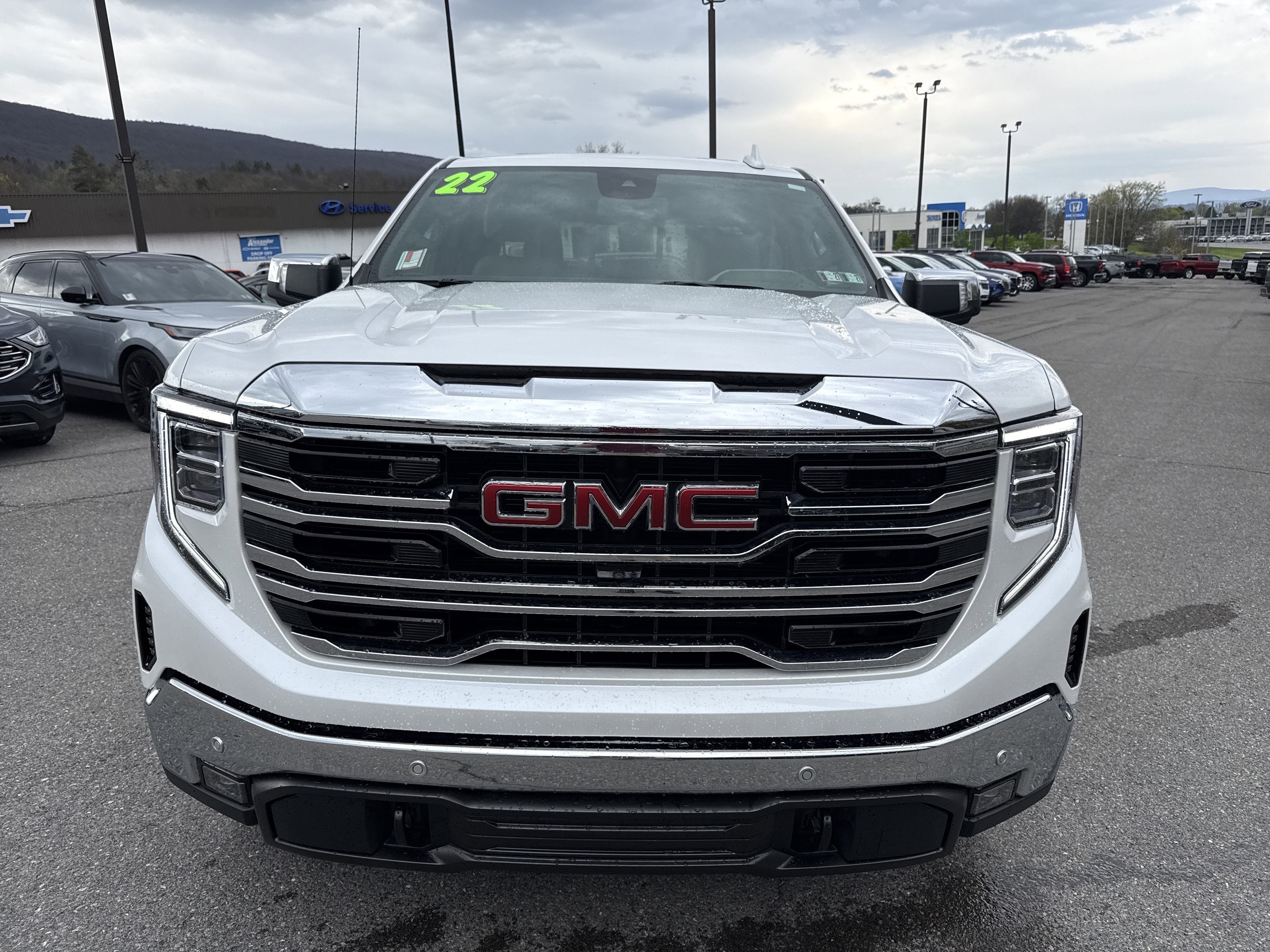 2022 GMC Sierra 1500 SLT