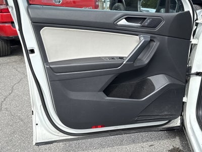 2020 Volkswagen Tiguan SE R-Line Black