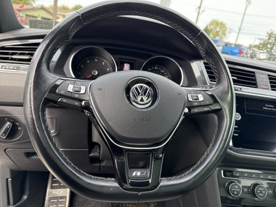 2020 Volkswagen Tiguan SE R-Line Black