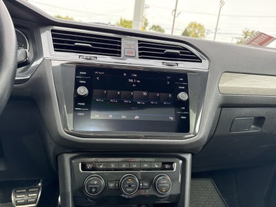 2020 Volkswagen Tiguan SE R-Line Black