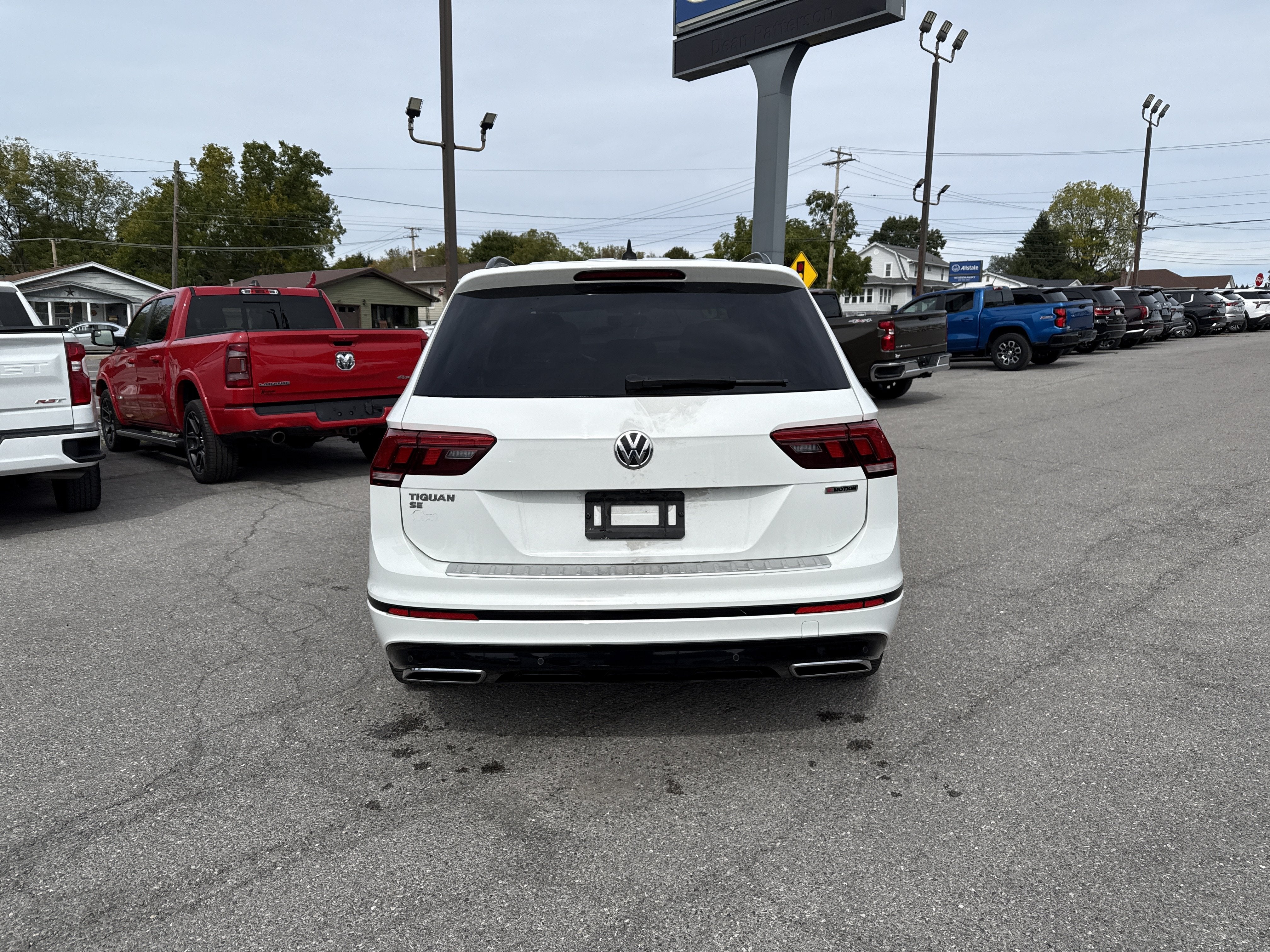 2020 Volkswagen Tiguan SE R-Line Black